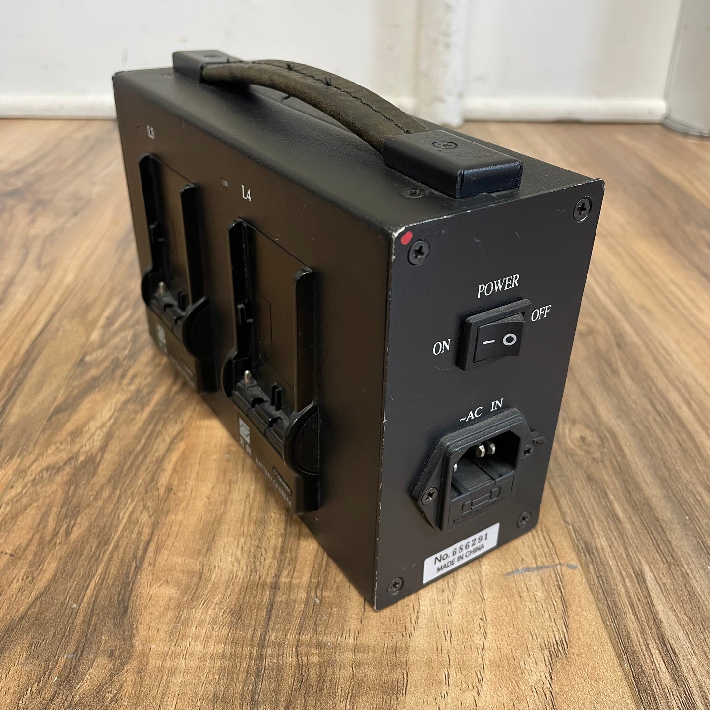 Phylion PL-4680S Quad Charger for Sony L-Series/NP-F Batteries - S# 686291