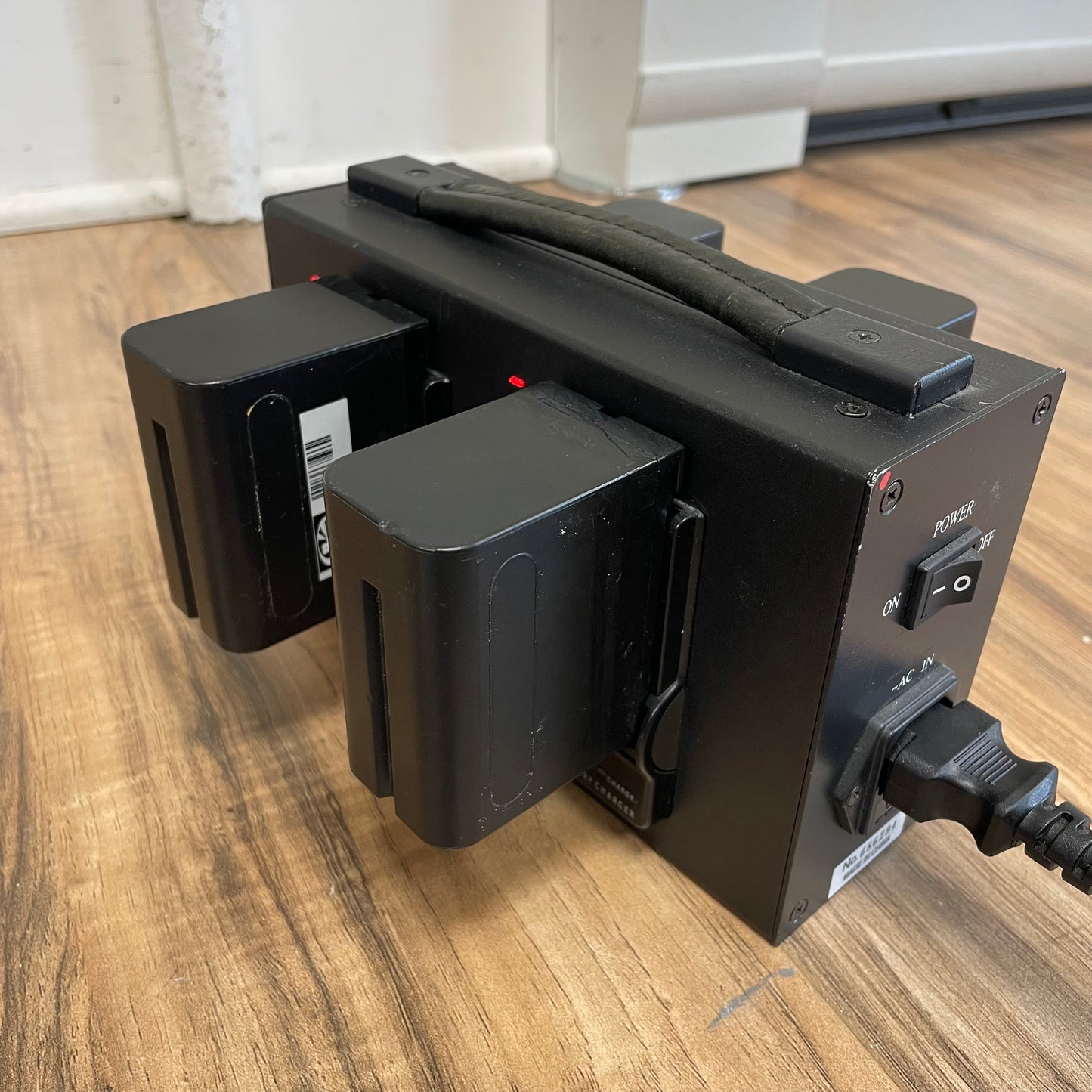 Phylion PL-4680S Quad Charger for Sony L-Series/NP-F Batteries - S# 686294