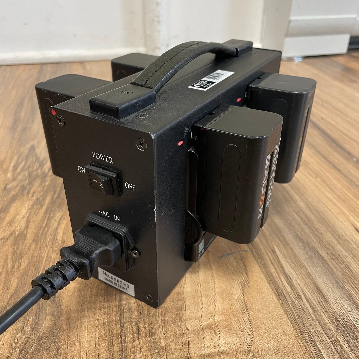 Phylion PL-4680S Quad Charger for Sony L-Series/NP-F Batteries - S# 686293