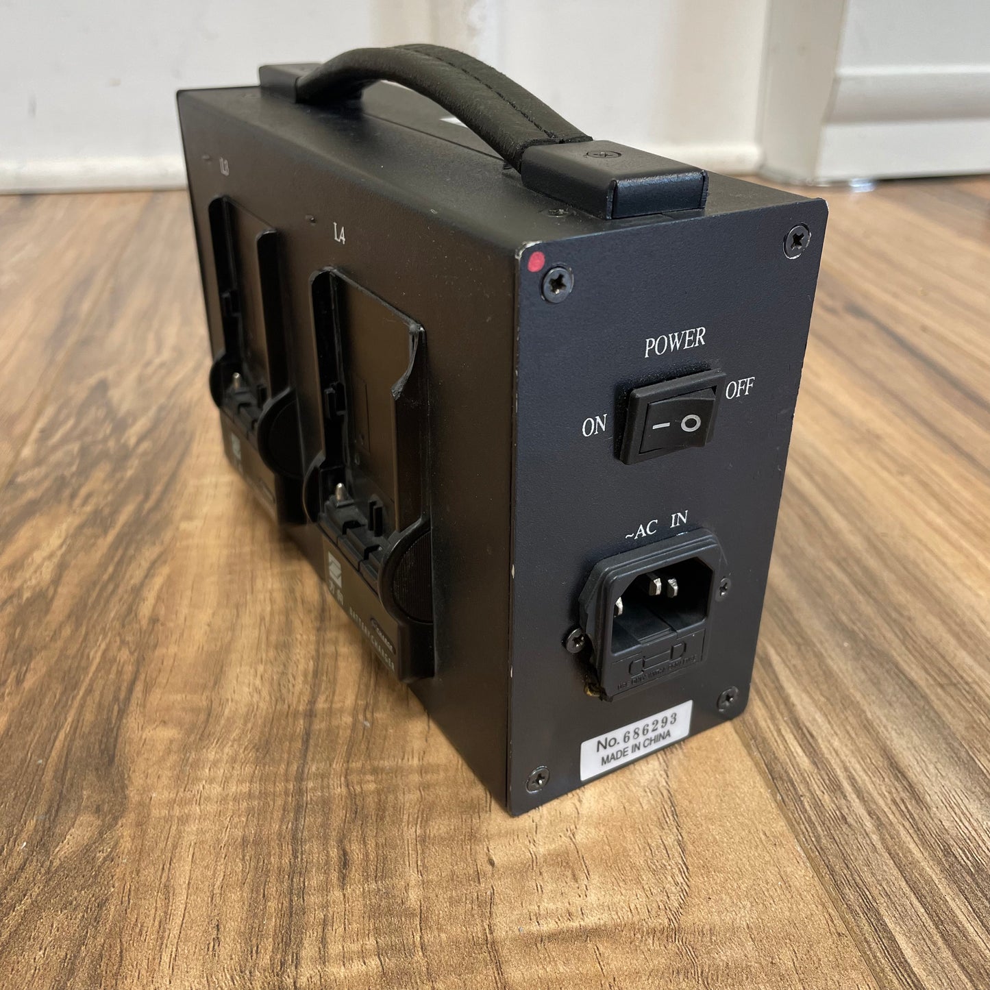 Phylion PL-4680S Quad Charger for Sony L-Series/NP-F Batteries - S# 686293