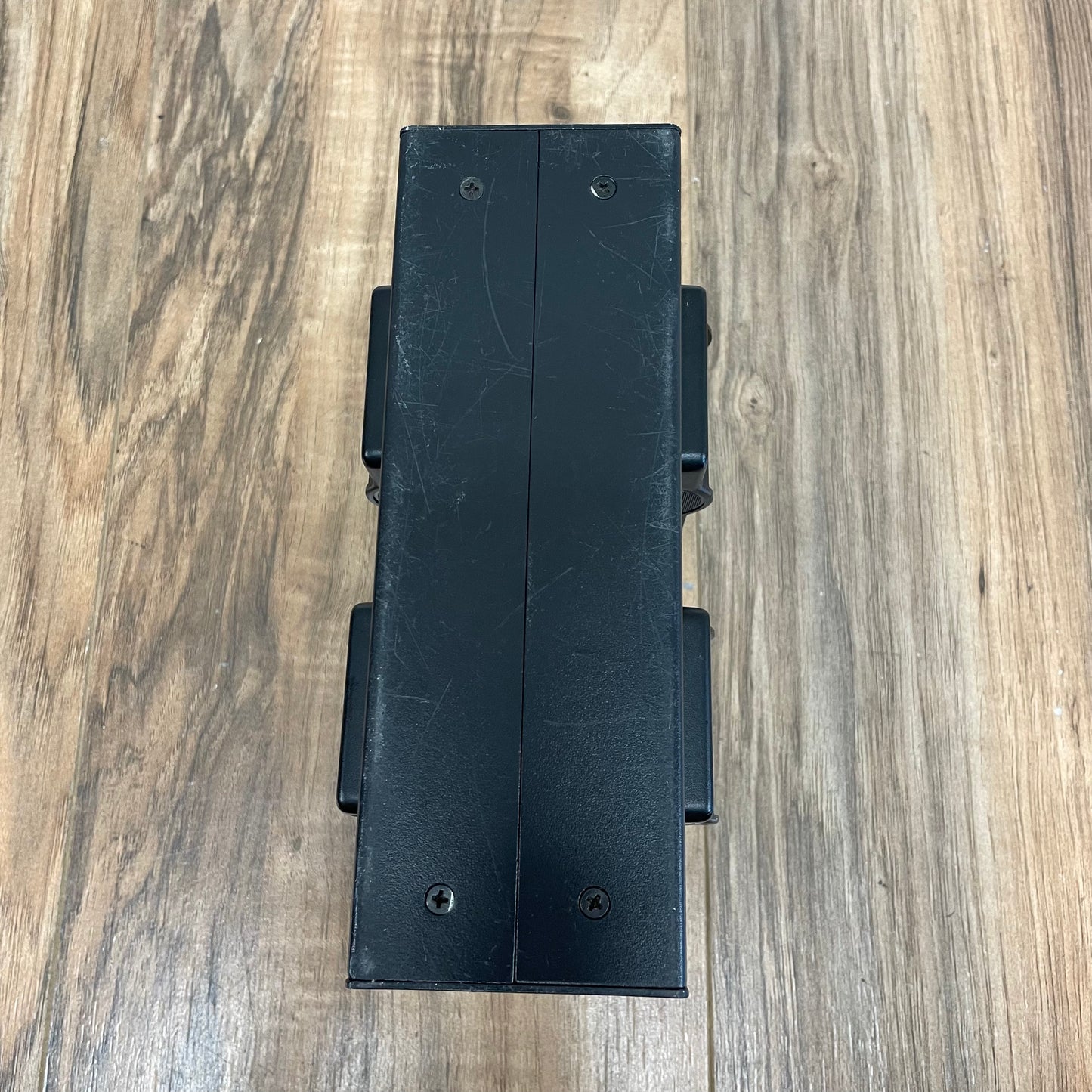 Phylion PL-4680P Quad Charger for Panasonic D54 DV Batteries - S# 065702