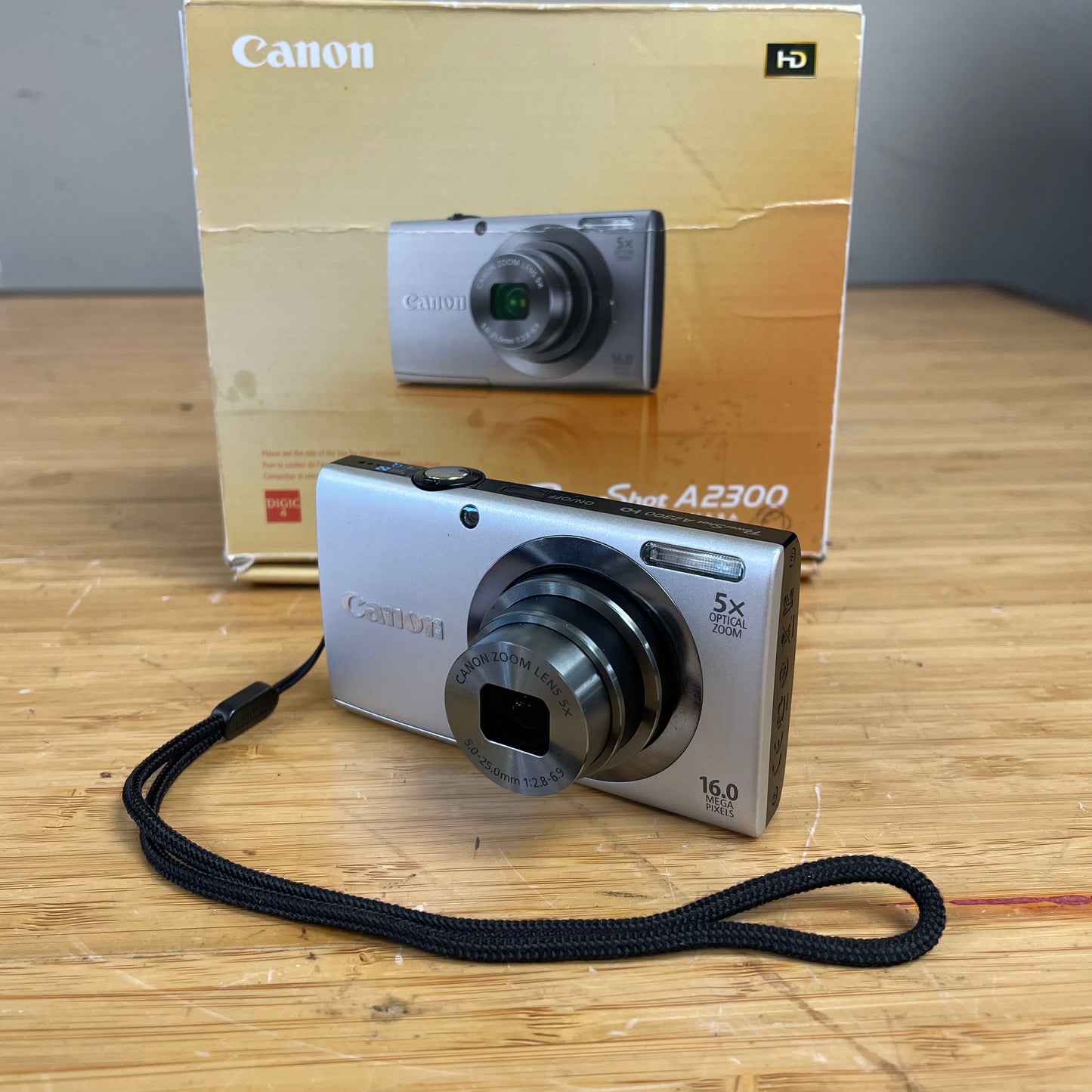 Canon Powershot A2300 5x Zoom 16MP w/ 2 Batteries - Digital Camera - Point & Shoot - S# 482065098321