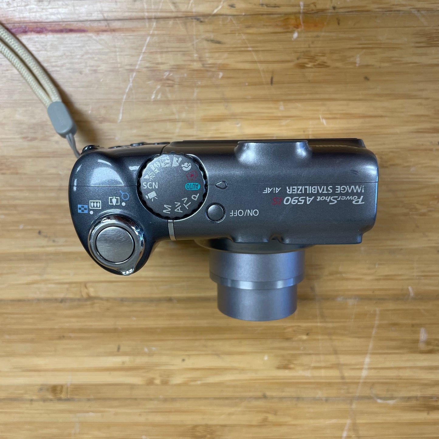 Canon Powershot A590 IS 8.0MP 4x Zoom - Digital Camera - Point & Shoot