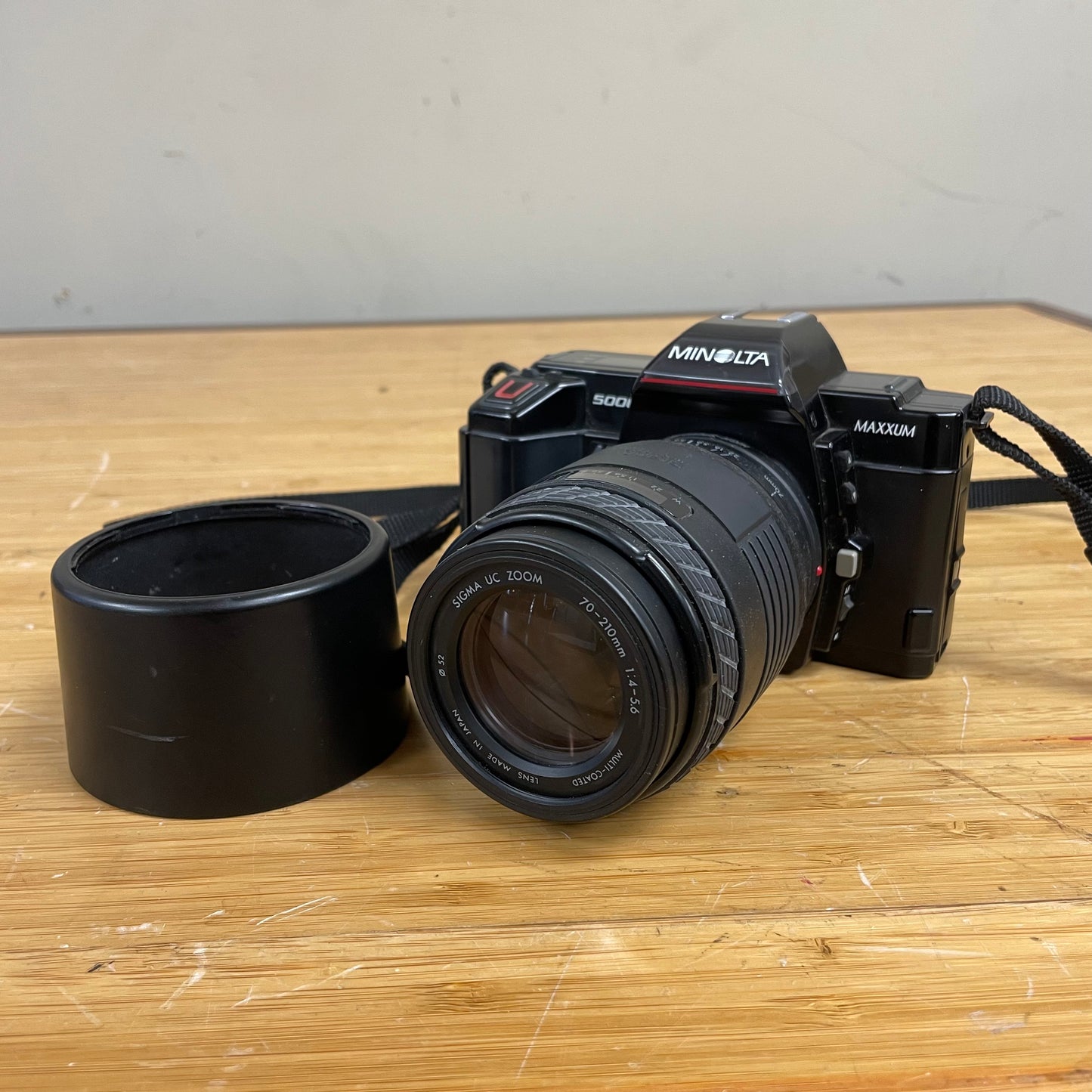 Minolta Maxxum 5000 35mm SLR Film Camera w/ Minolta AF 50mm f1.7 & Sigma AF 70-210mm f/4-5.6 Kit
