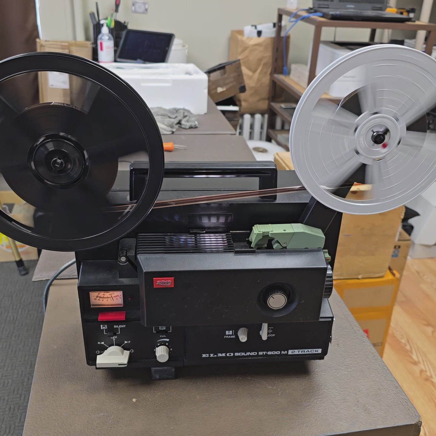 【8ミリ映写機】エルモ ELMO ST-600 ELMO ST-600 2-Track 8mm Sound Movie Projector #658 | eBay