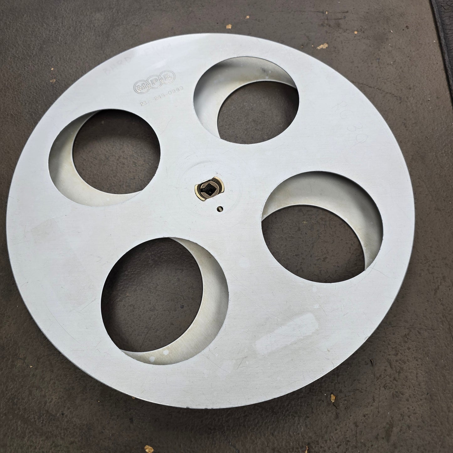 MPE 1200' 16mm Split Reel