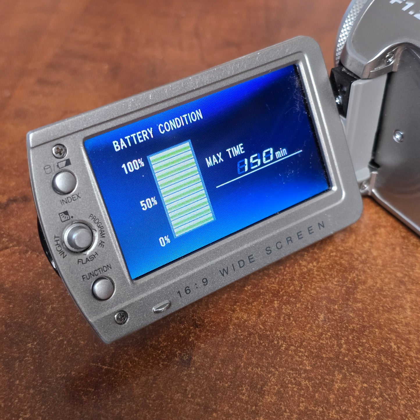 JVC Everio GZ-MG255U Hard Disk Camcorder Package (NTSC) S# 092K2395