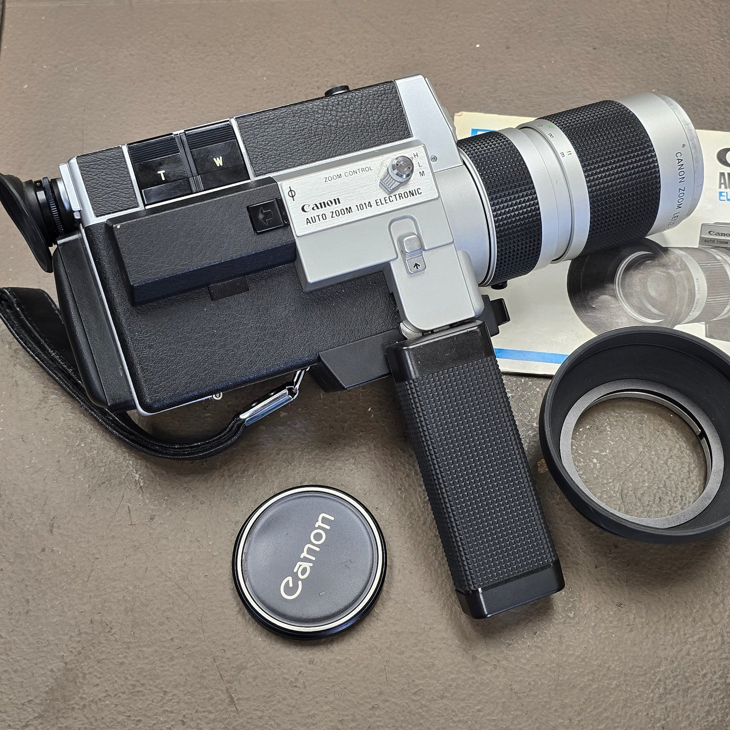 Canon 1014 Auto Zoom Electronic Super 8mm Camera S# 123440-126814