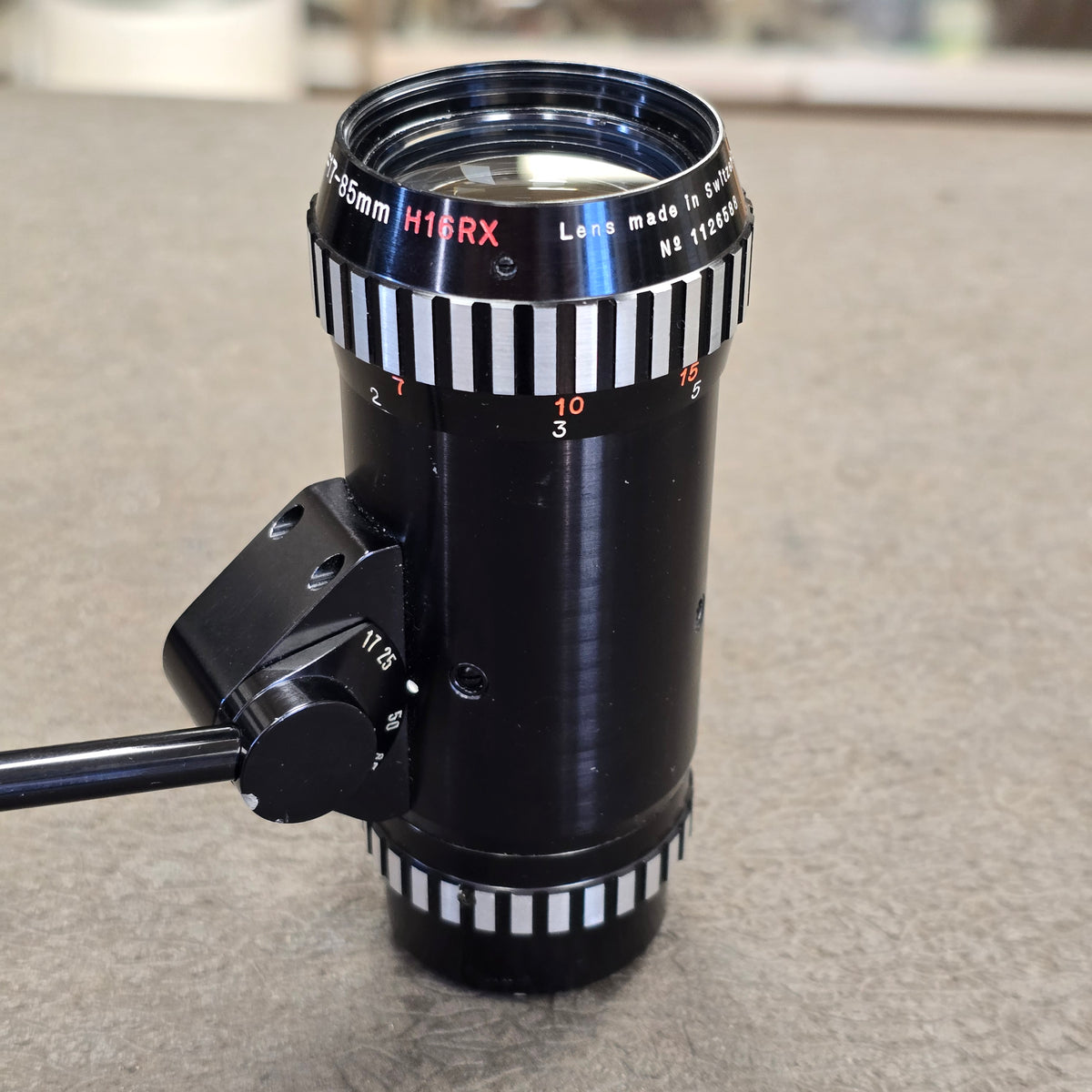 Kern Vario Switar Compact 17-85mm f3.5 H16RX Zoom lens C-Mount S# 1126588