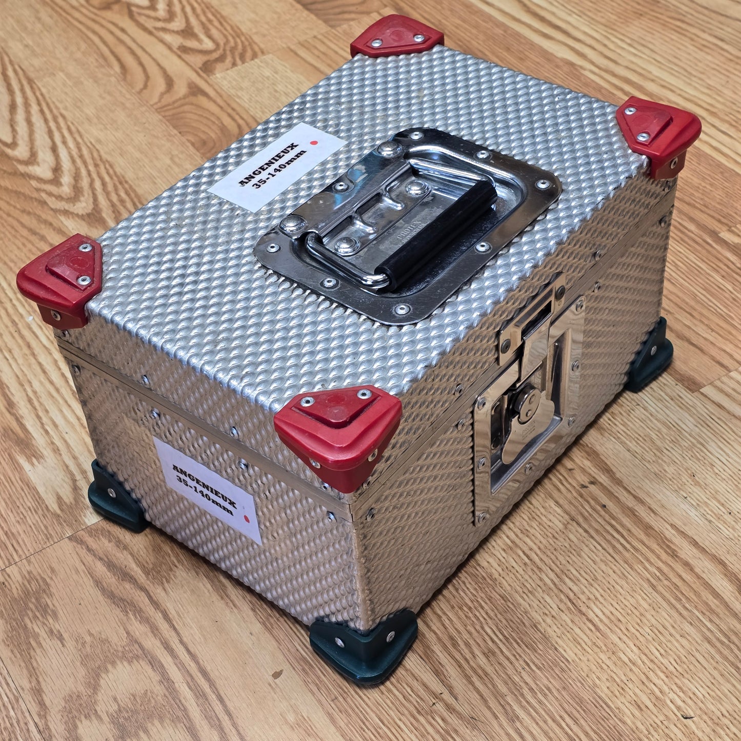 Angenieux 35-140mm T4.4 PL Mount Zoom Lens S# 1036338 With Case