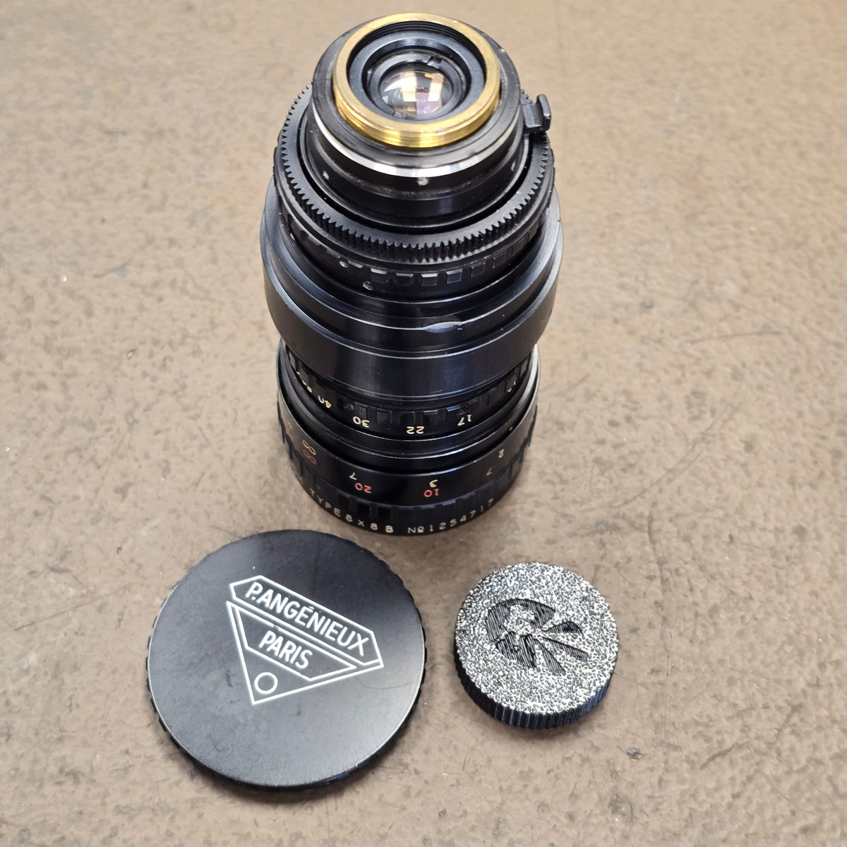 Angenieux 8-64mm f1.9 Zoom Lens Type 8x8B C-Mount for Super 8mm Cameras S# 1254717