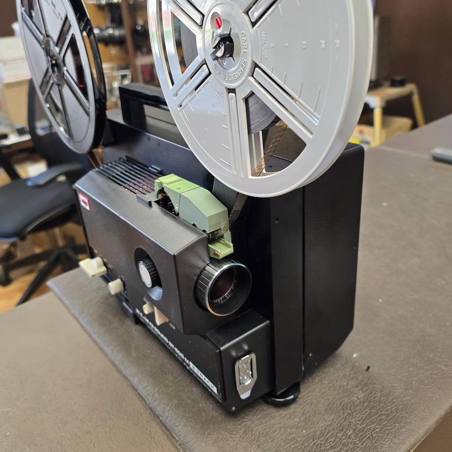 Elmo ST-600 M Super 8mm Sound Projector S# 405210 with Movie Film Promo Reel