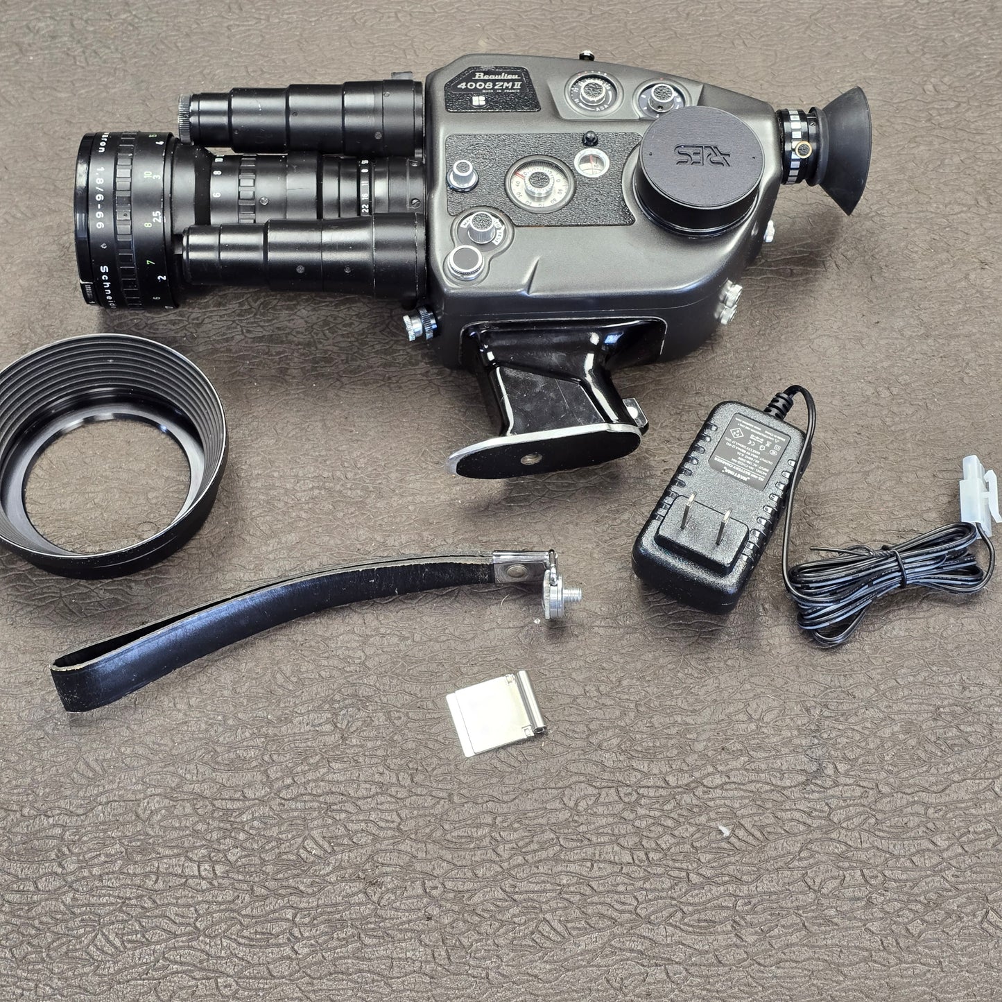 Beaulieu 4008 ZM2 Super 8mm Camera S# 918369 with Beaulieu-Optivaron Schneider-Kreuznach 6-66mm T1.8 Powered Zoom Lens S# 12292368