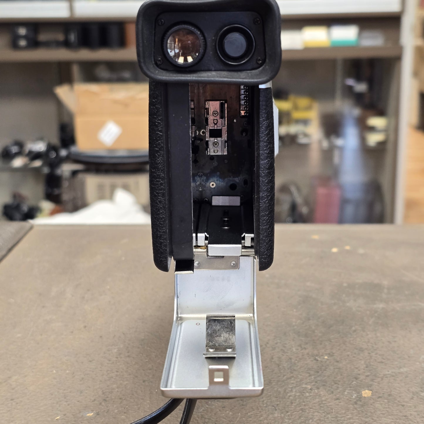 Canon 518 Auto Zoom SV (Special Version) Super 8mm Camera S# 262652 With Case