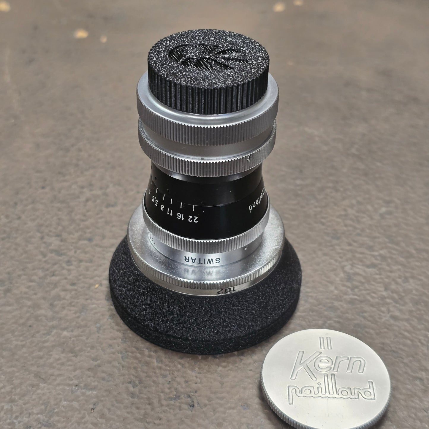 Switar 10mm f1.6 H16 RX C-Mount Lens S# 737187 with Lens Shade & 85 Filter