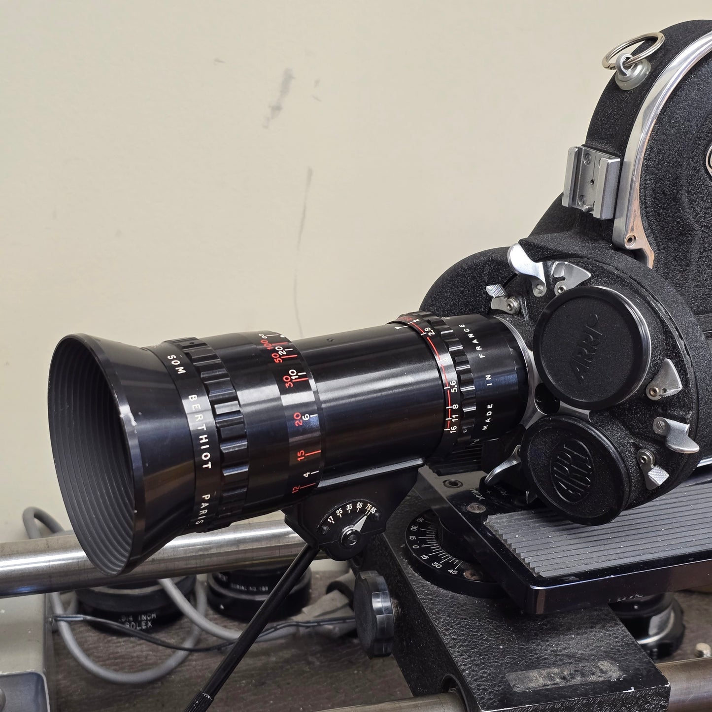 Som Berthiot Paris Pan Cinor 17-85mm t/2.66 Arri Standard Mount Zoom Lens S# CC 6646