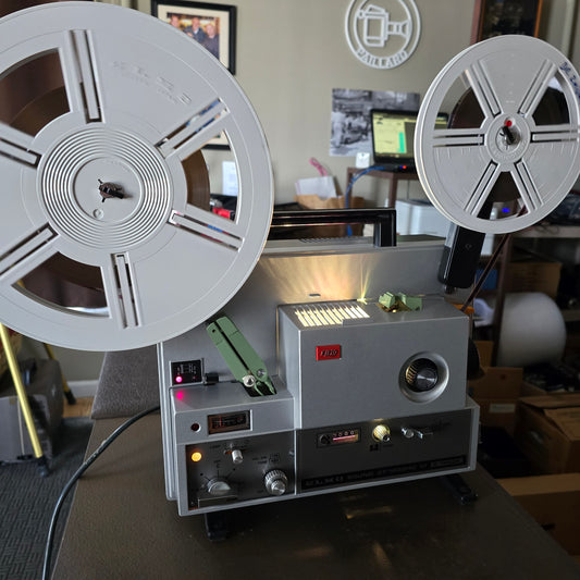 Elmo ST-1200 HD Magnetic 2 Track Super 8mm Sound Projector S# 402083
