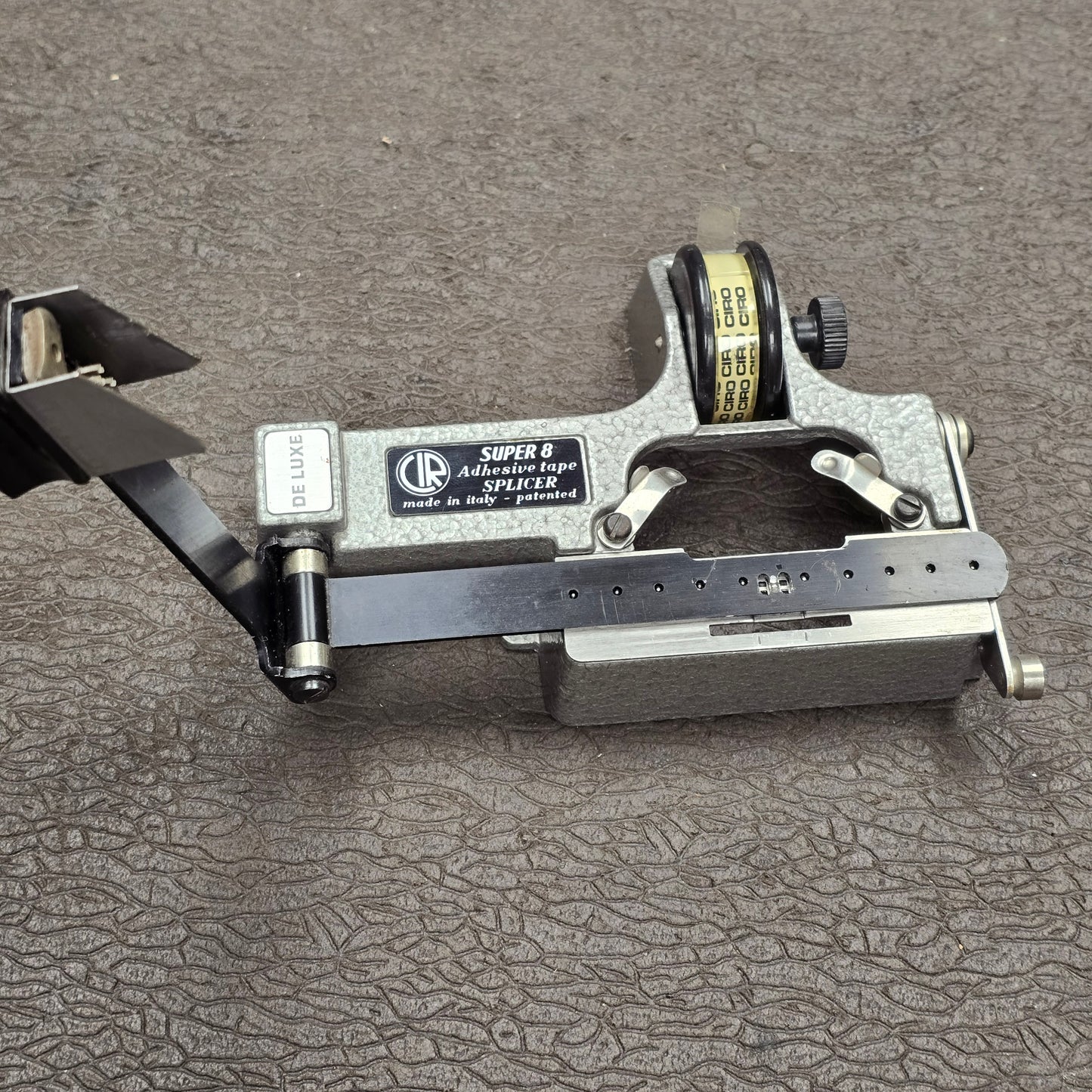 Costruzione Incollatrici Rapide-Roma CIR Deluxe Matrix Super 8mm Tape Splicer