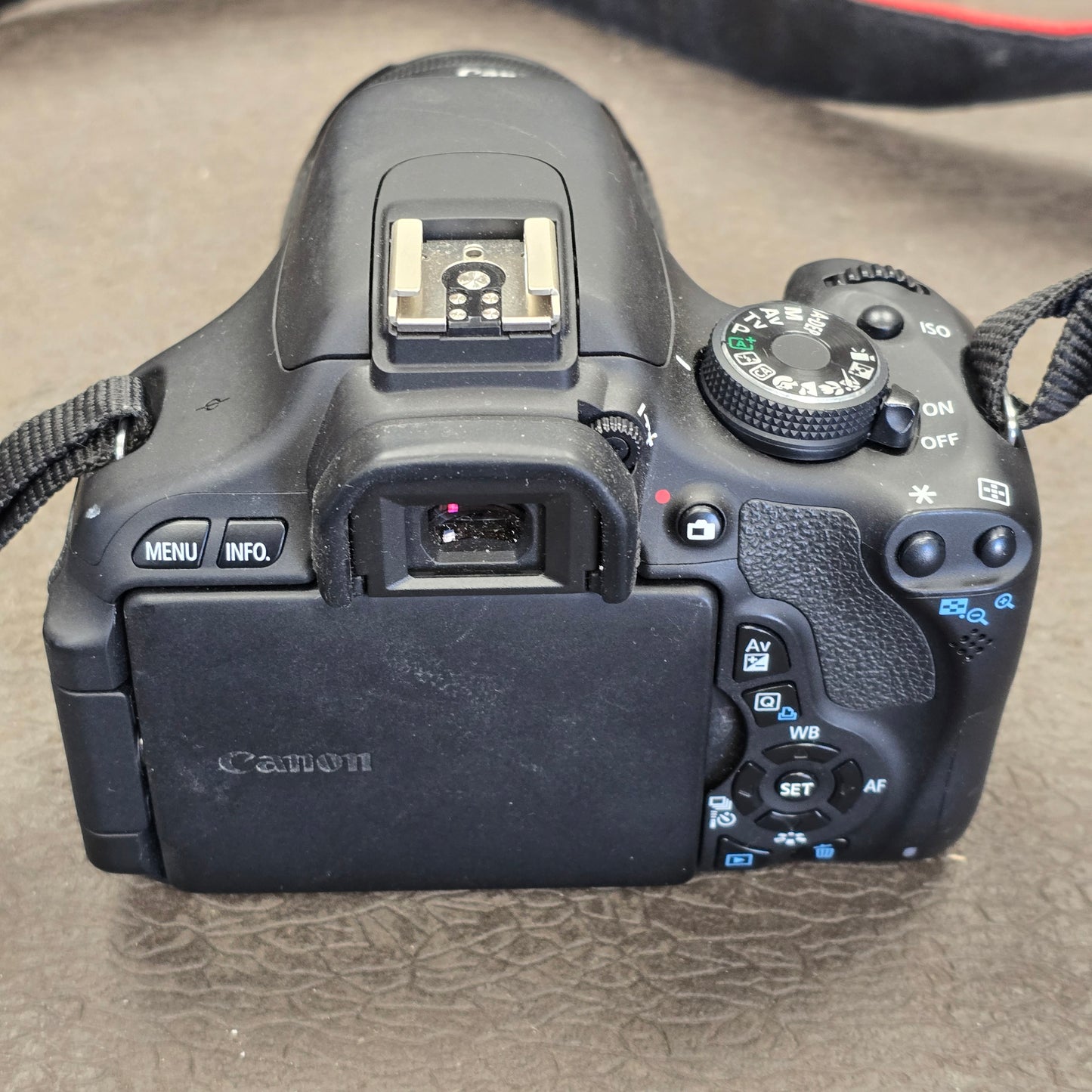 Canon EOS Rebel T3i DSLR Camera S# 232076194429 with Canon 18-55mm Zoom lens