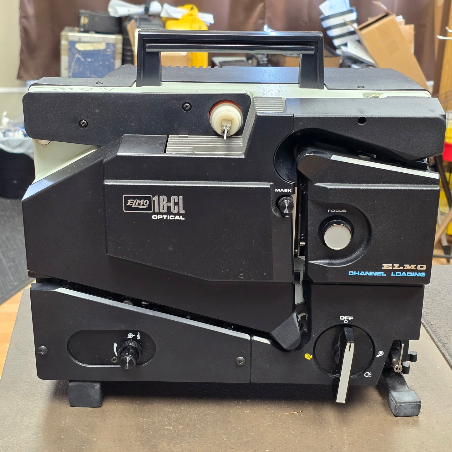 Elmo 16-CL Optical Channel Load 16mm Sound Projector S# 136405
