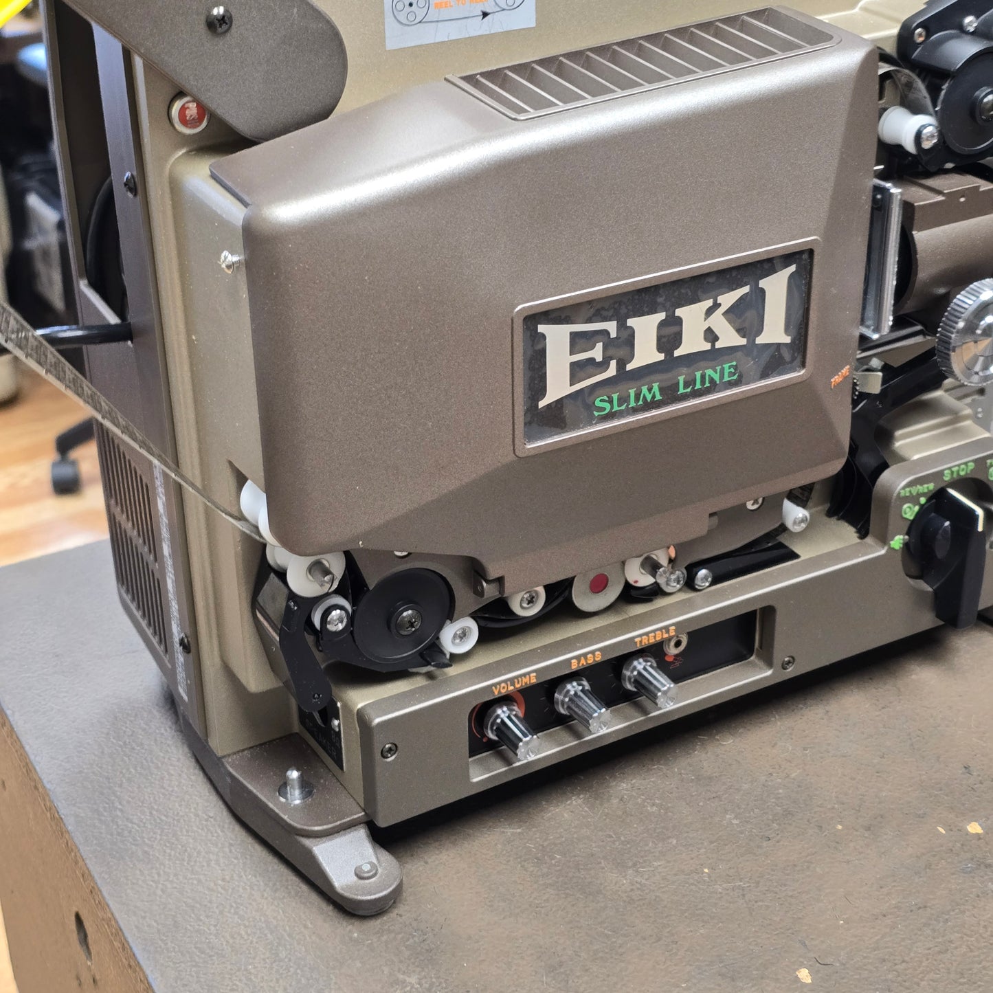 Eiki SNT-O Slim Line 16mm Autoload Sound Projector S# 29844