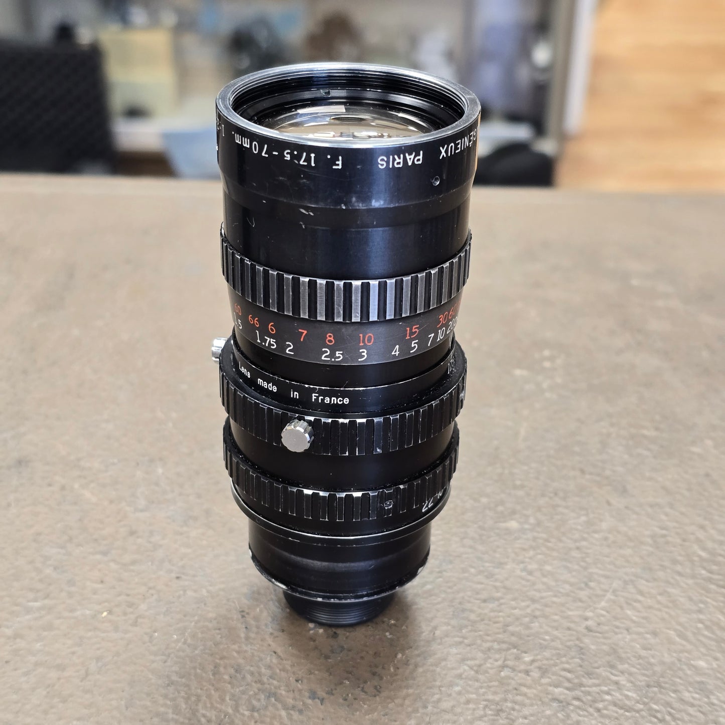Angenieux 17.5-70mm f2.2 Type L4 Arri Standard Mount S# 1427531