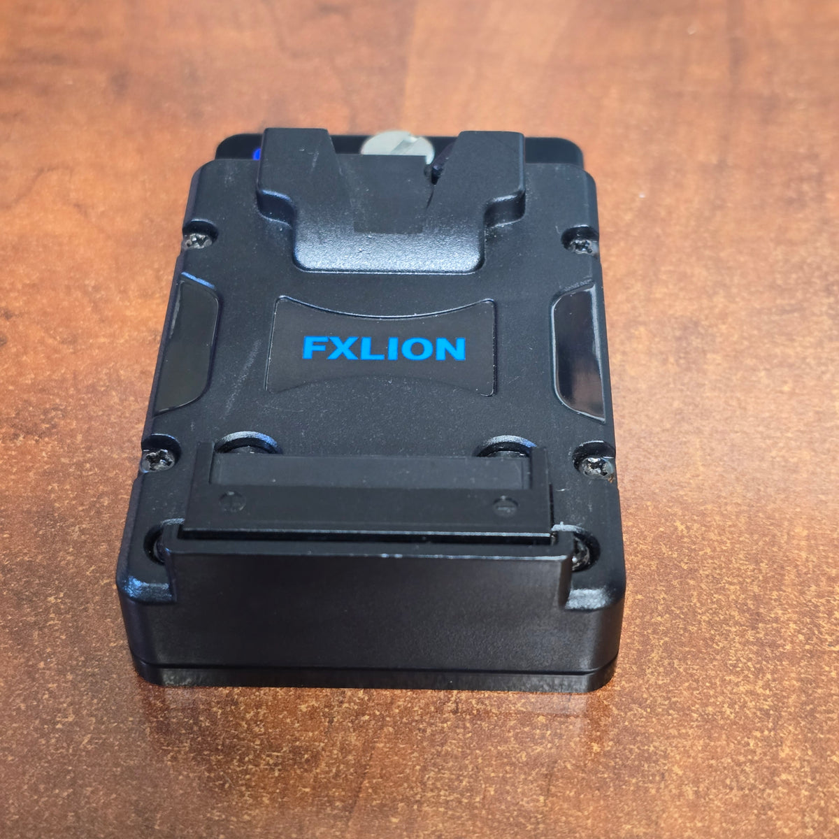 Bolex FXLION NANO V-Lock Plate with D-Tap 12 volts regulated S# 12VR also with Belt Clip Plate