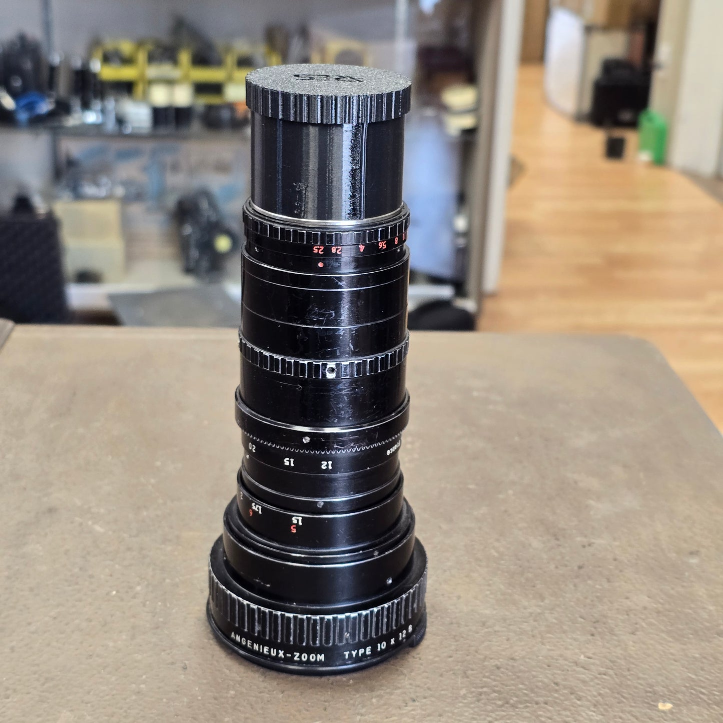 Angenieux 12-120mm f2.2 Type 10 x 12B Arri Bayonet Mount Zoom lens S# 1244241