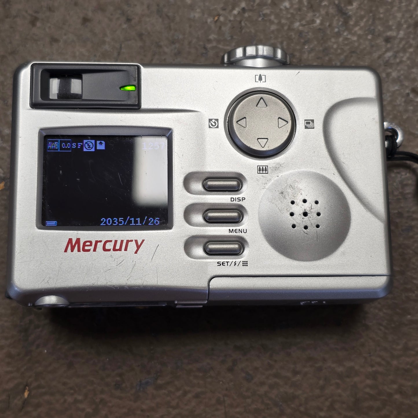 Mercury Deluxe Classic Cam 3.1 Mega Digital Still Camera with LCD Screen & Box