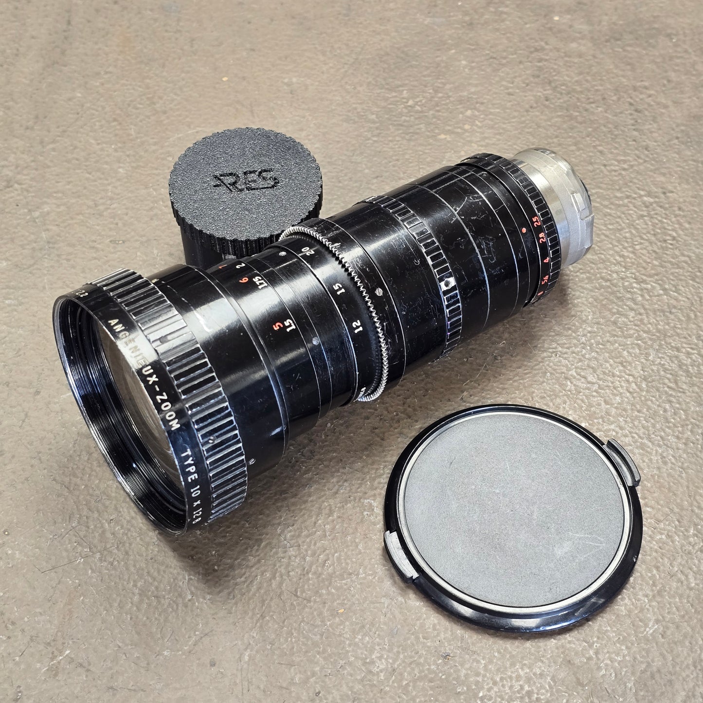 Angenieux 12-120mm f2.2 Type 10 x 12B Arri Bayonet Mount Zoom lens S# 1244241