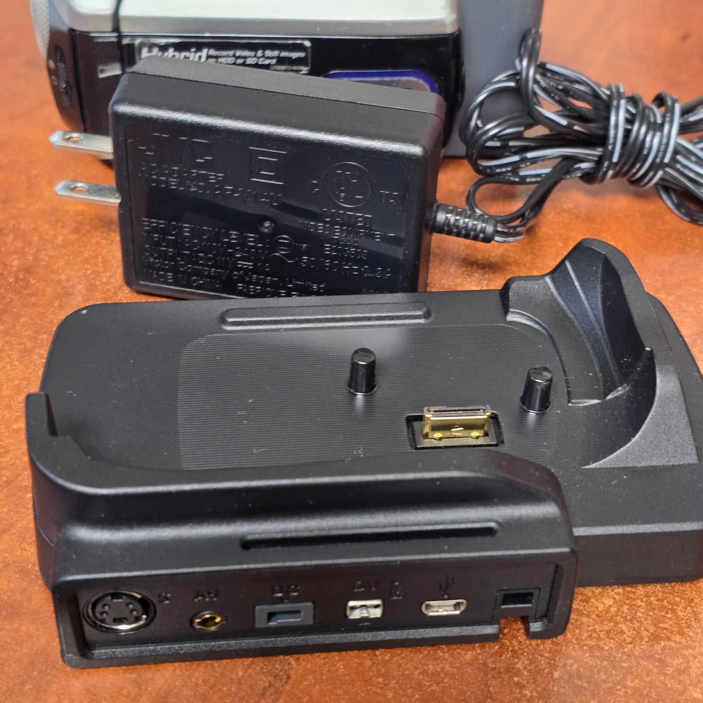 JVC Everio GZ-MG255U Hard Disk Camcorder Package (NTSC) S# 092K2395