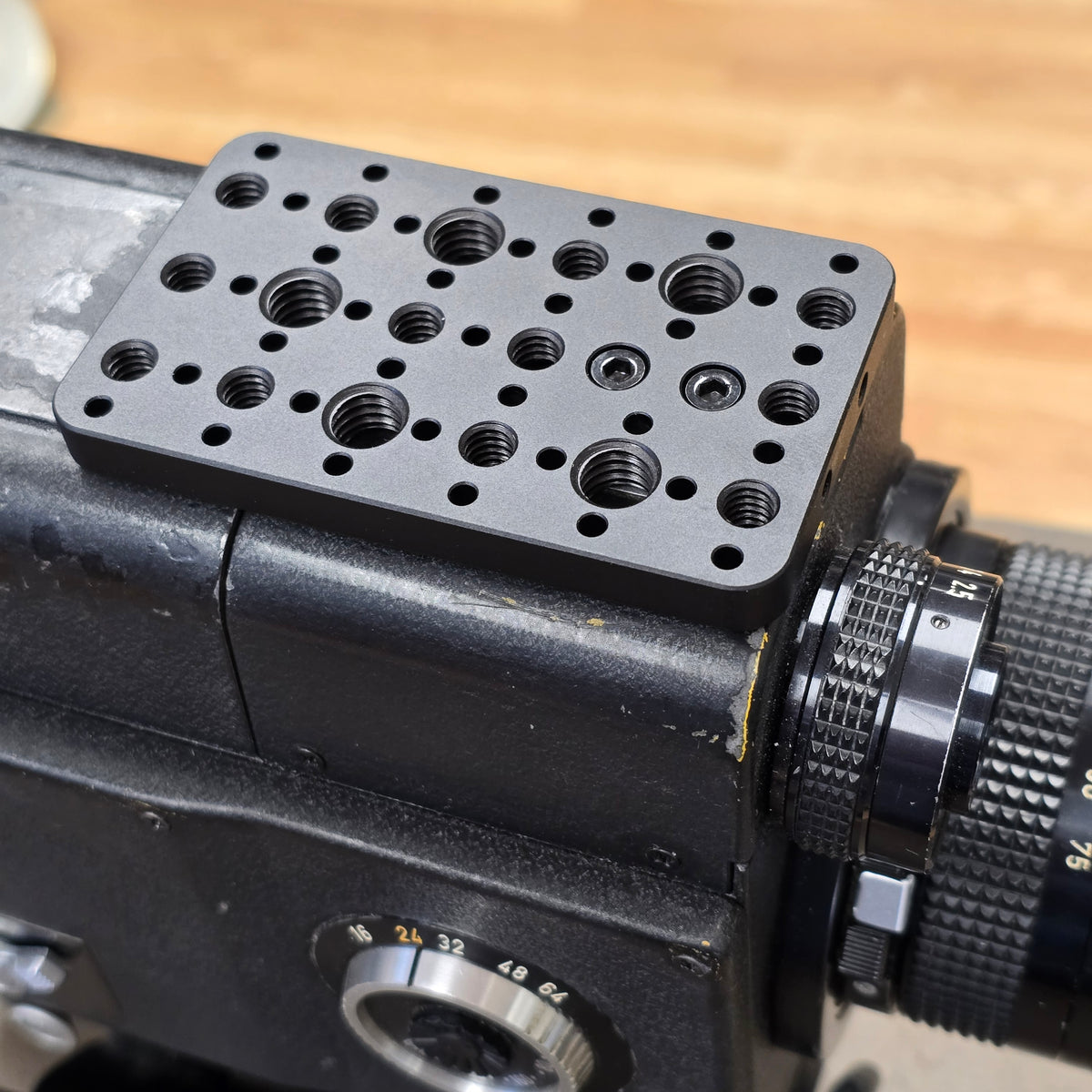 Canon Scoopic Top Cheese Plate