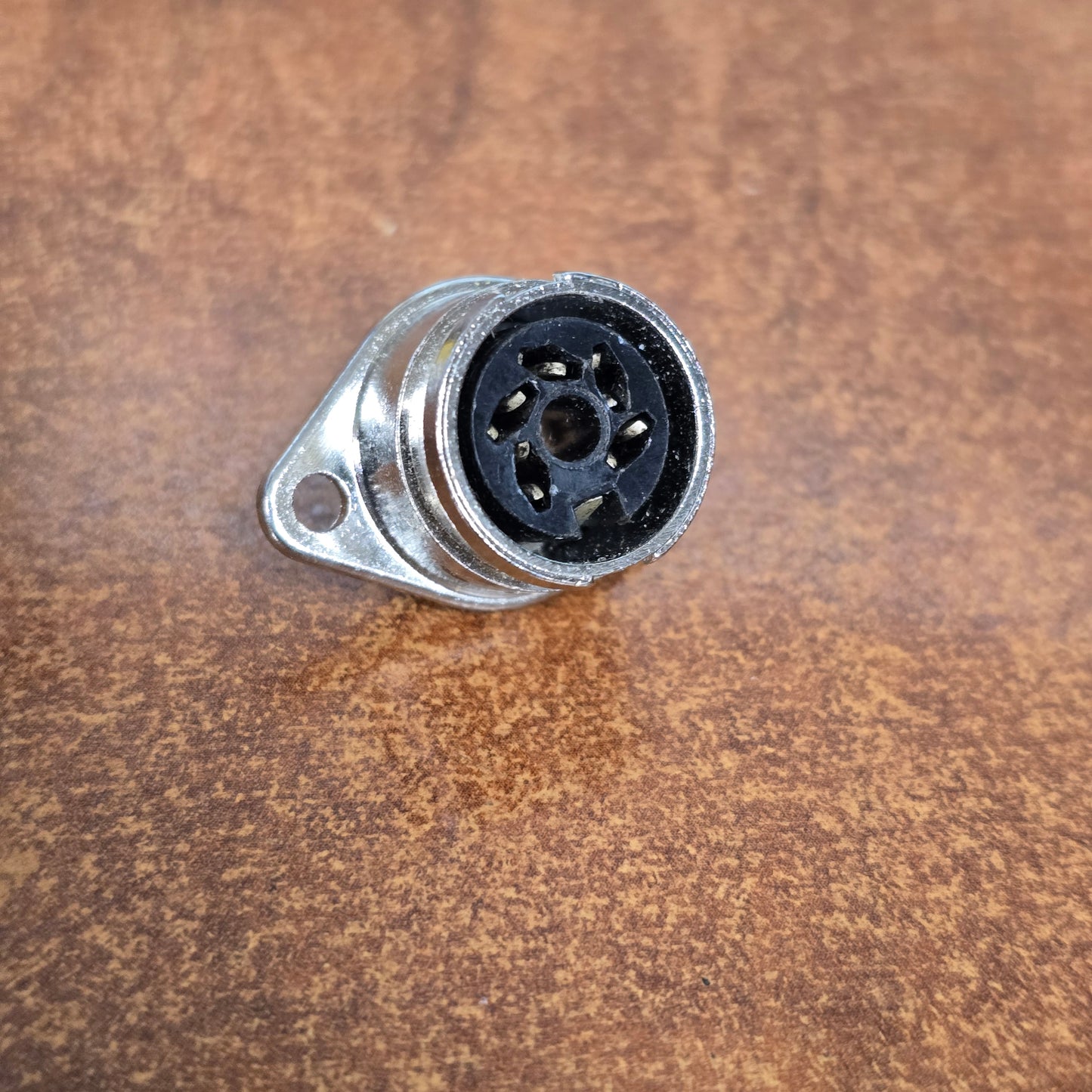 Beaulieu 5-Pin DIN Connector Female