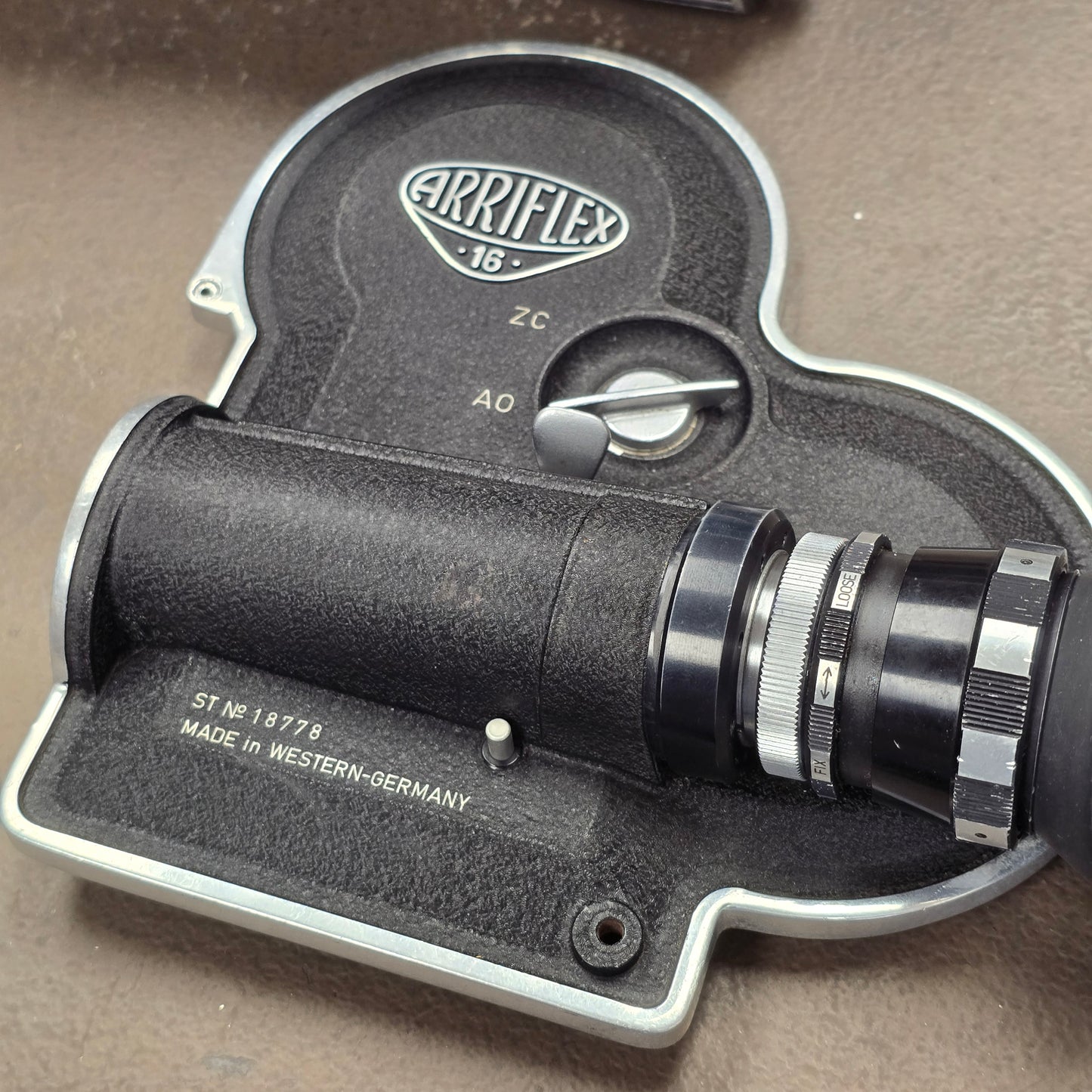 Arri S/B 16mm Camera Body S# 18778 with Variable Speed Motor S# 16244 , Battery & Charger