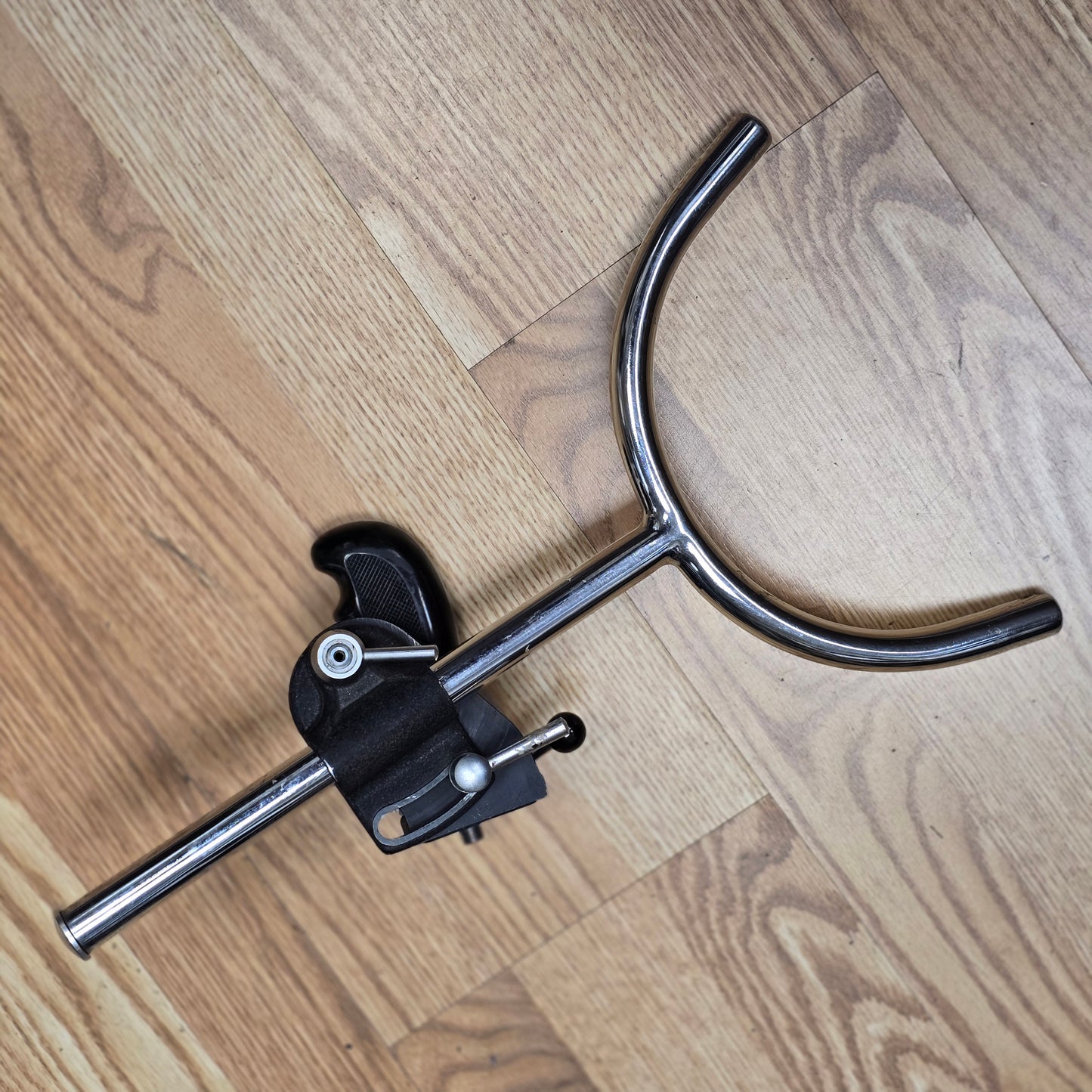 Arri Shoulder Support with Arri Pistol Grip Handgrip S# 870907