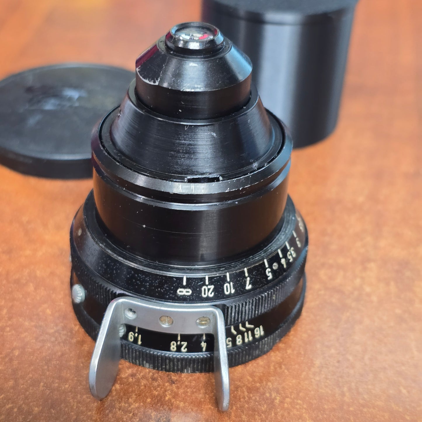 Schneider-Kreuznach Xenon 16mm T1.9 Arri Standard Mount S# 5709795