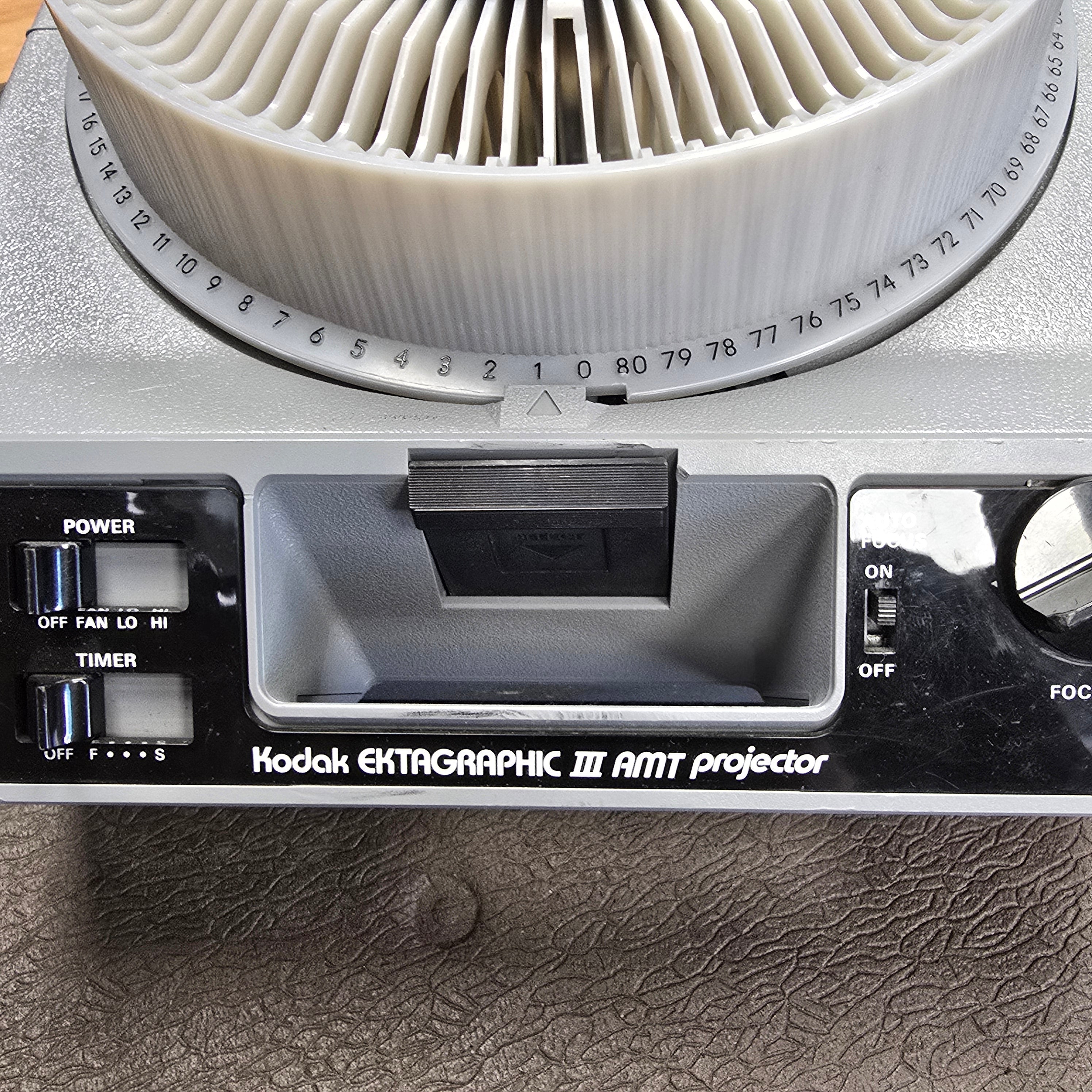 スライドプロジェクター　Kodak EKTAGRAPHIC III amt Kodak Ektagraphic III AMT 35mm Carousel Slide Projector with Zoom