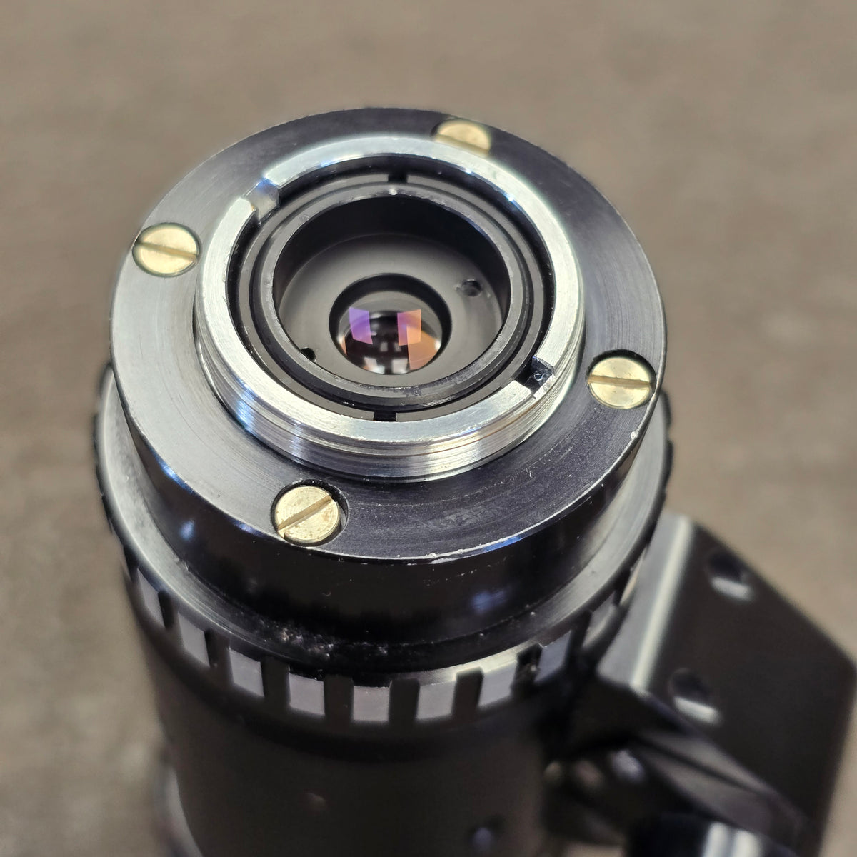 Kern Vario Switar Compact 17-85mm f3.5 H16RX Zoom lens C-Mount S# 1126588