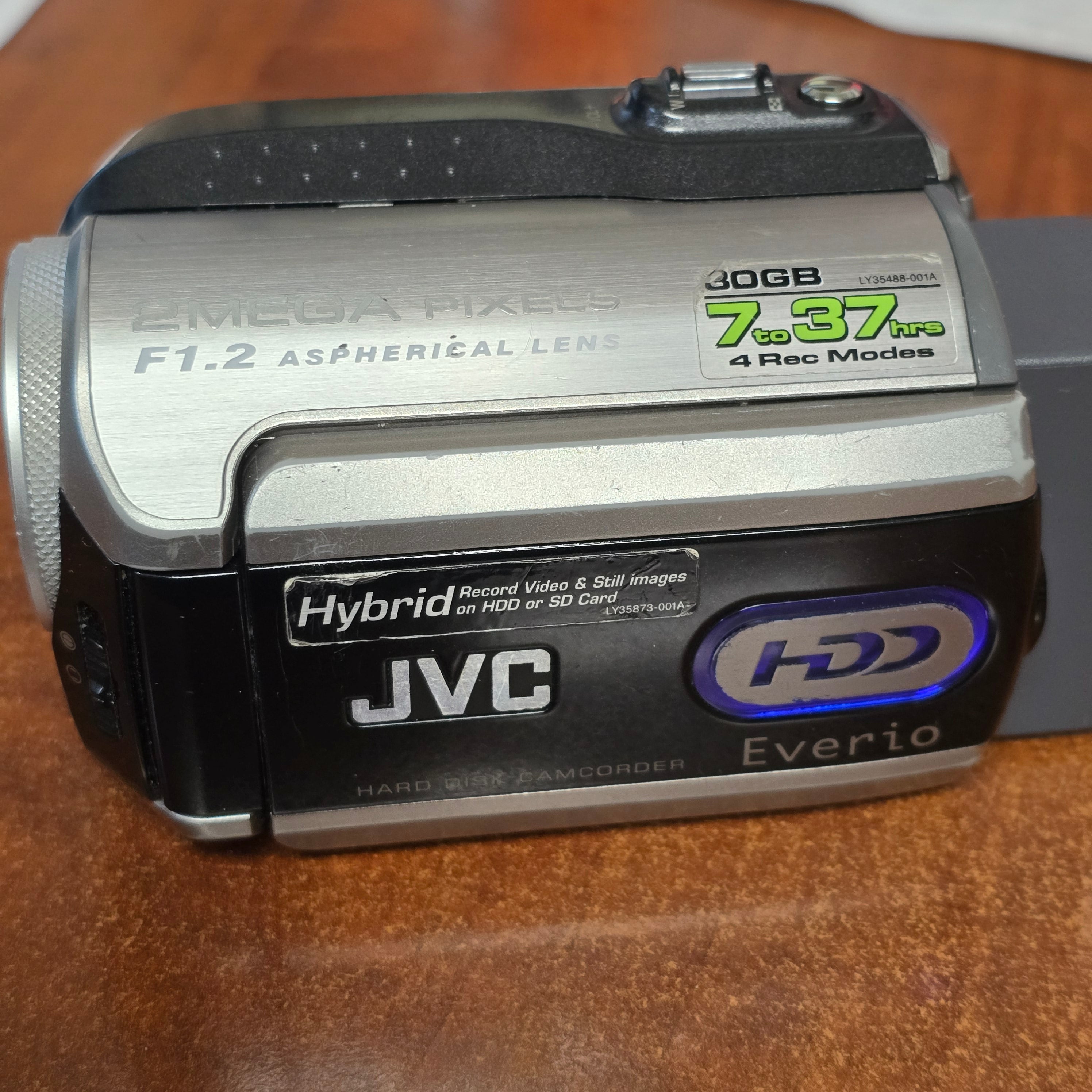 ビデオカメラ JVC GZ-V675 別売りケース、SDカード32GB付‼️ GZ-V675 | ビデオカメラ | 家庭用製品 | JVC