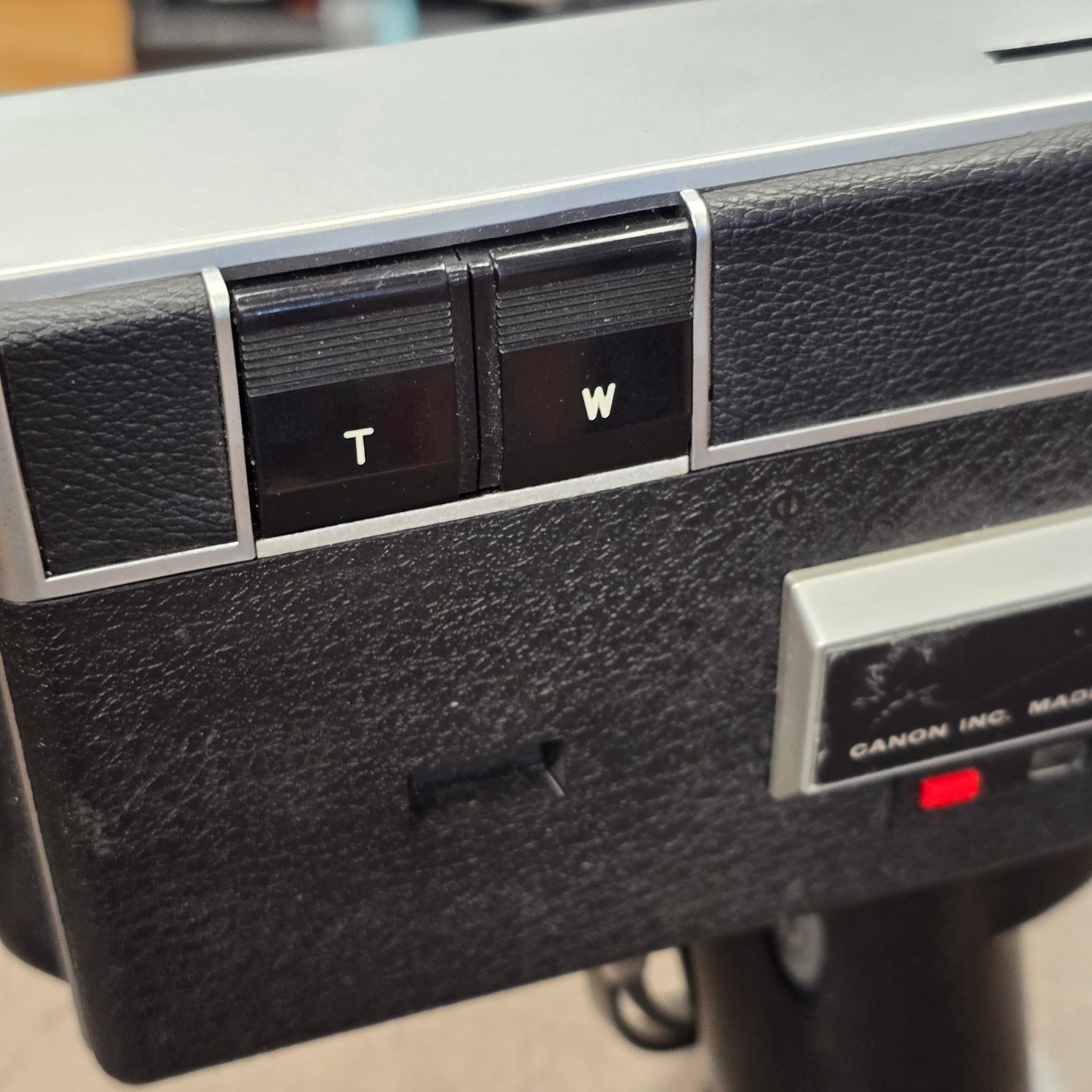 Canon 518 Auto Zoom SV (Special Version) Super 8mm Camera S# 262652 With Case