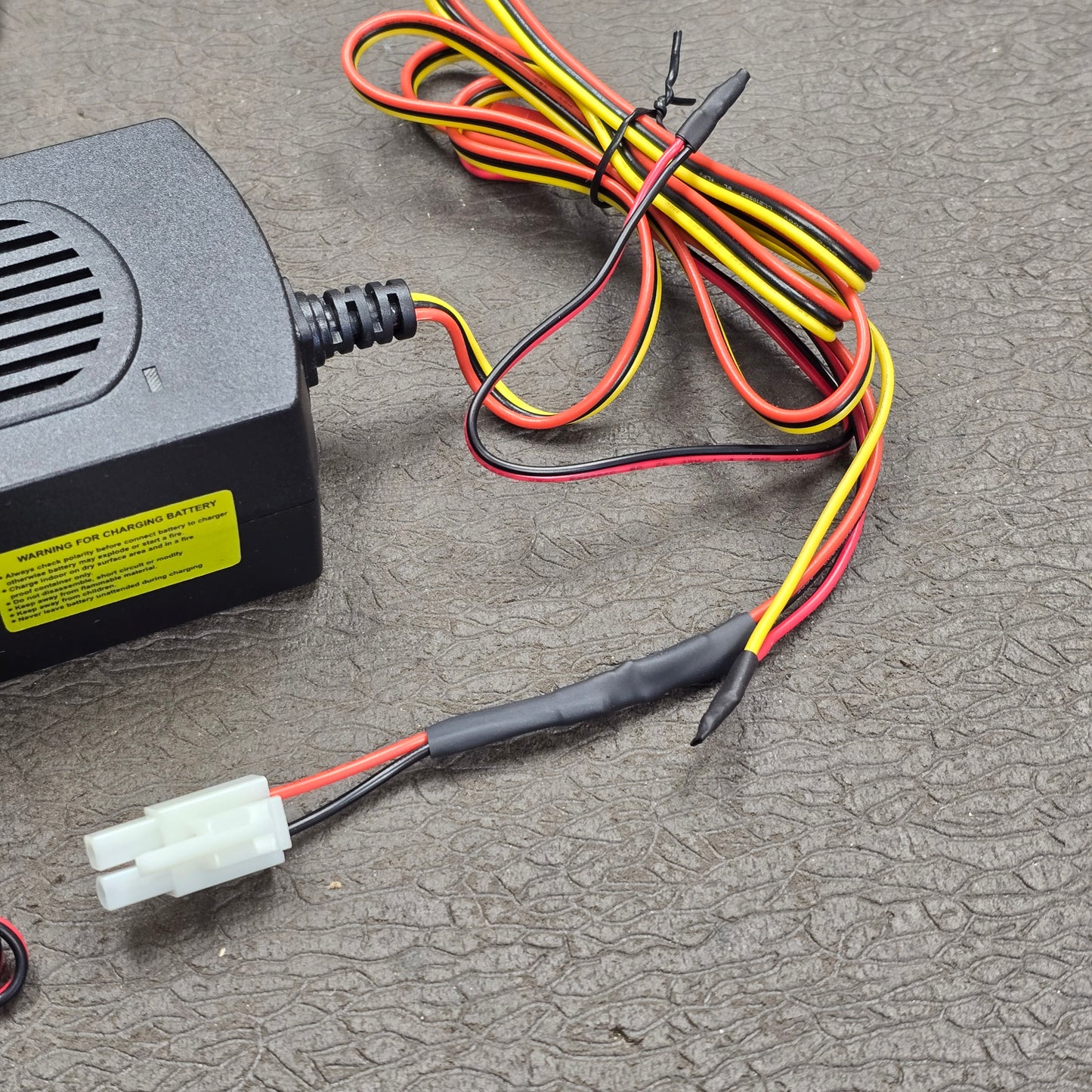Superfast Universal Smart Charger (2A) for 19.2-24V NiMh/NiCad Battery packs