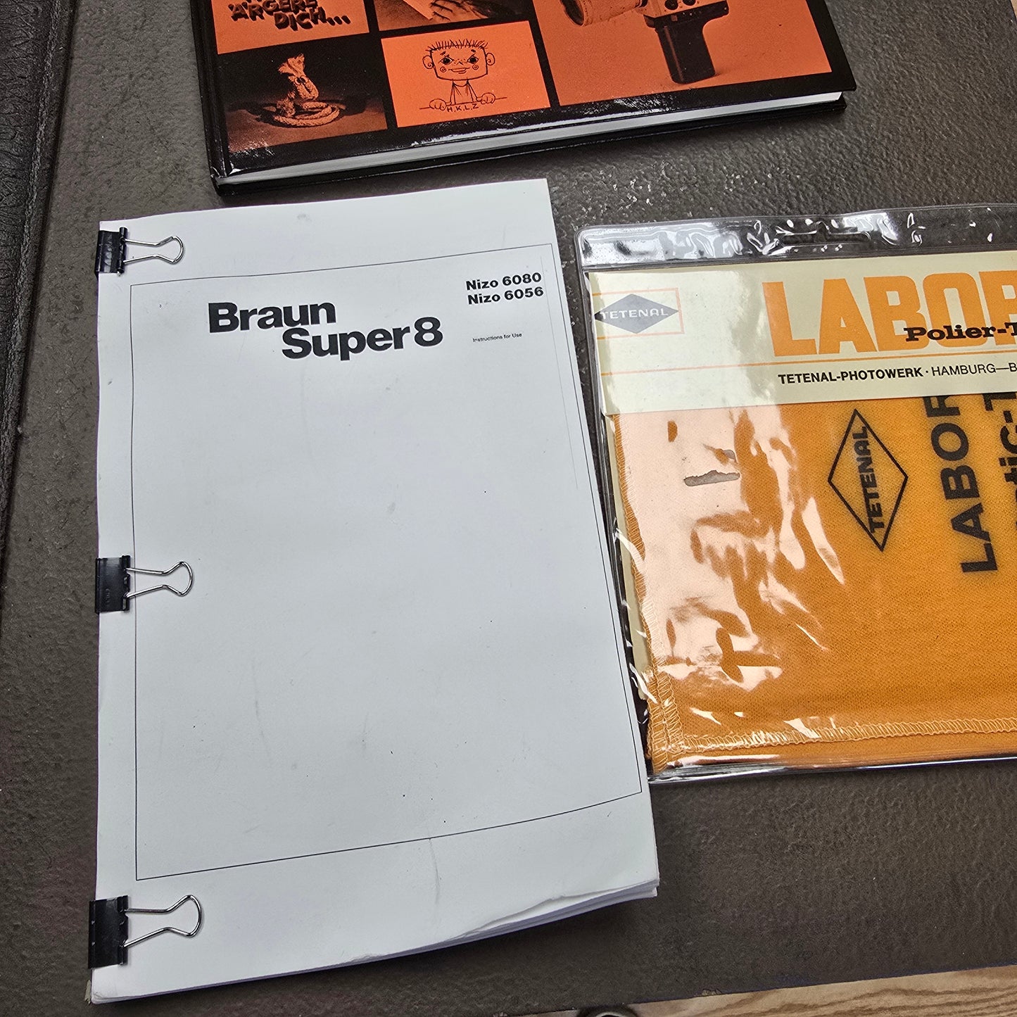 Braun Nizo Hammered Aluminum Case with Accessories for Nizo 6080/ 4080 / 6056 Model Cameras