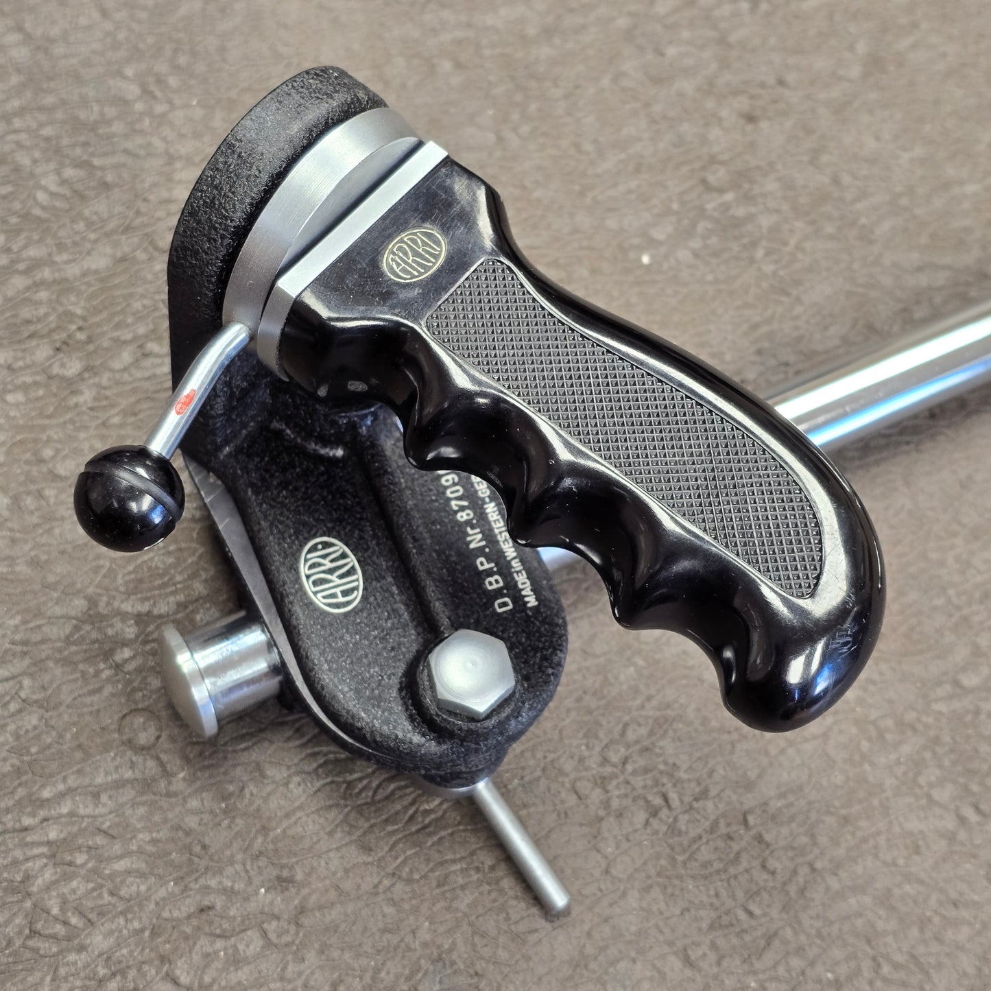 Arri Shoulder Support with Arri Pistol Grip Handgrip S# 870907