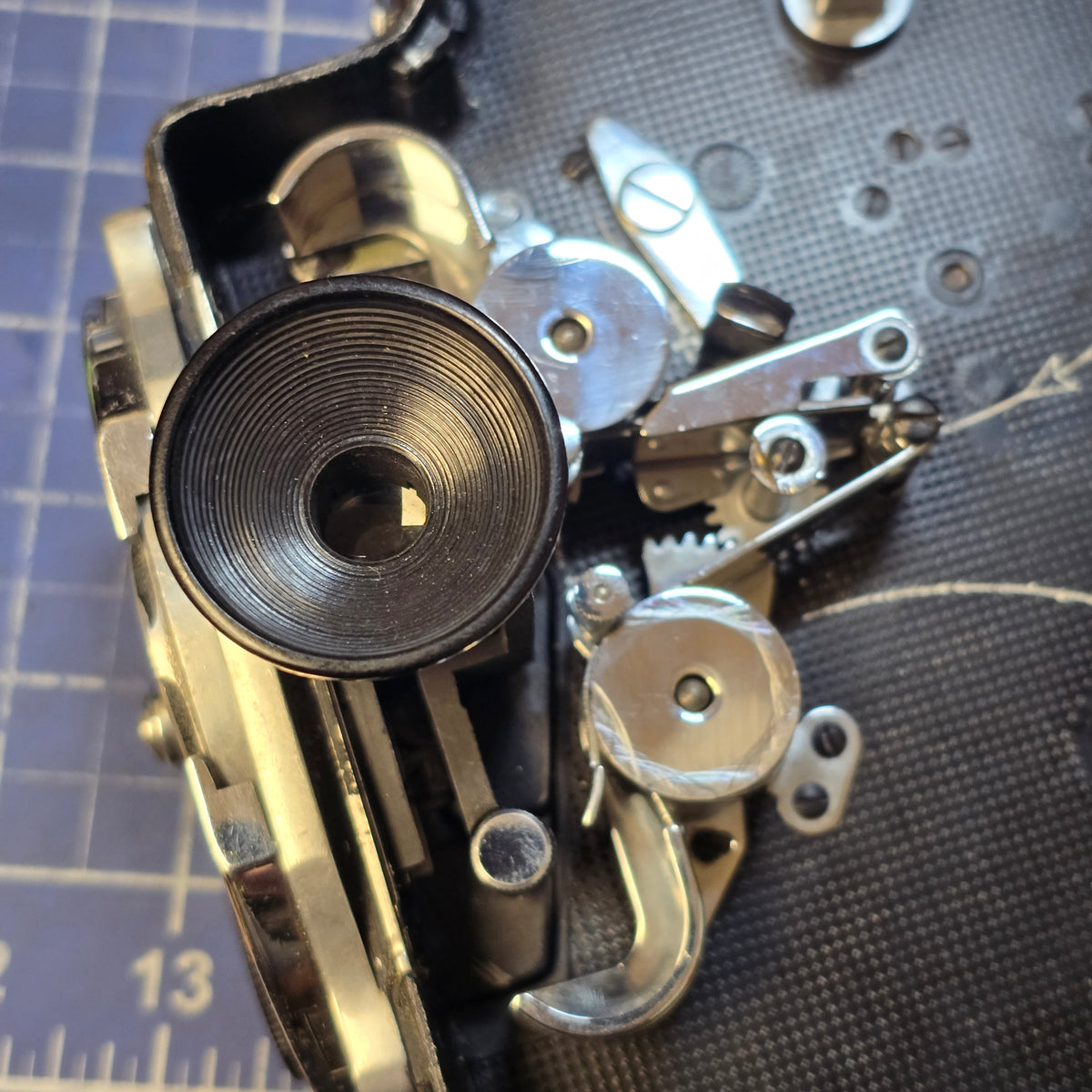 Bolex Prismatic Gate Focuser