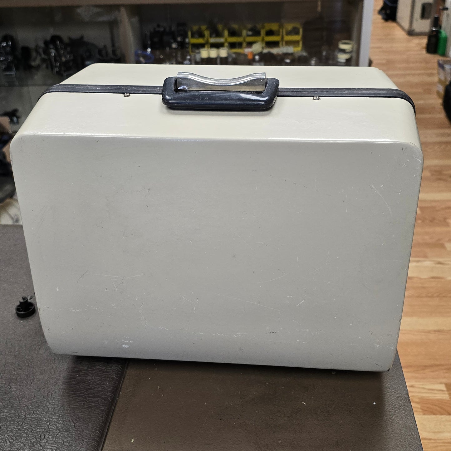 Singer Graflex Insta-Load 16mm Slotload Sound Projector for Parts or Repair