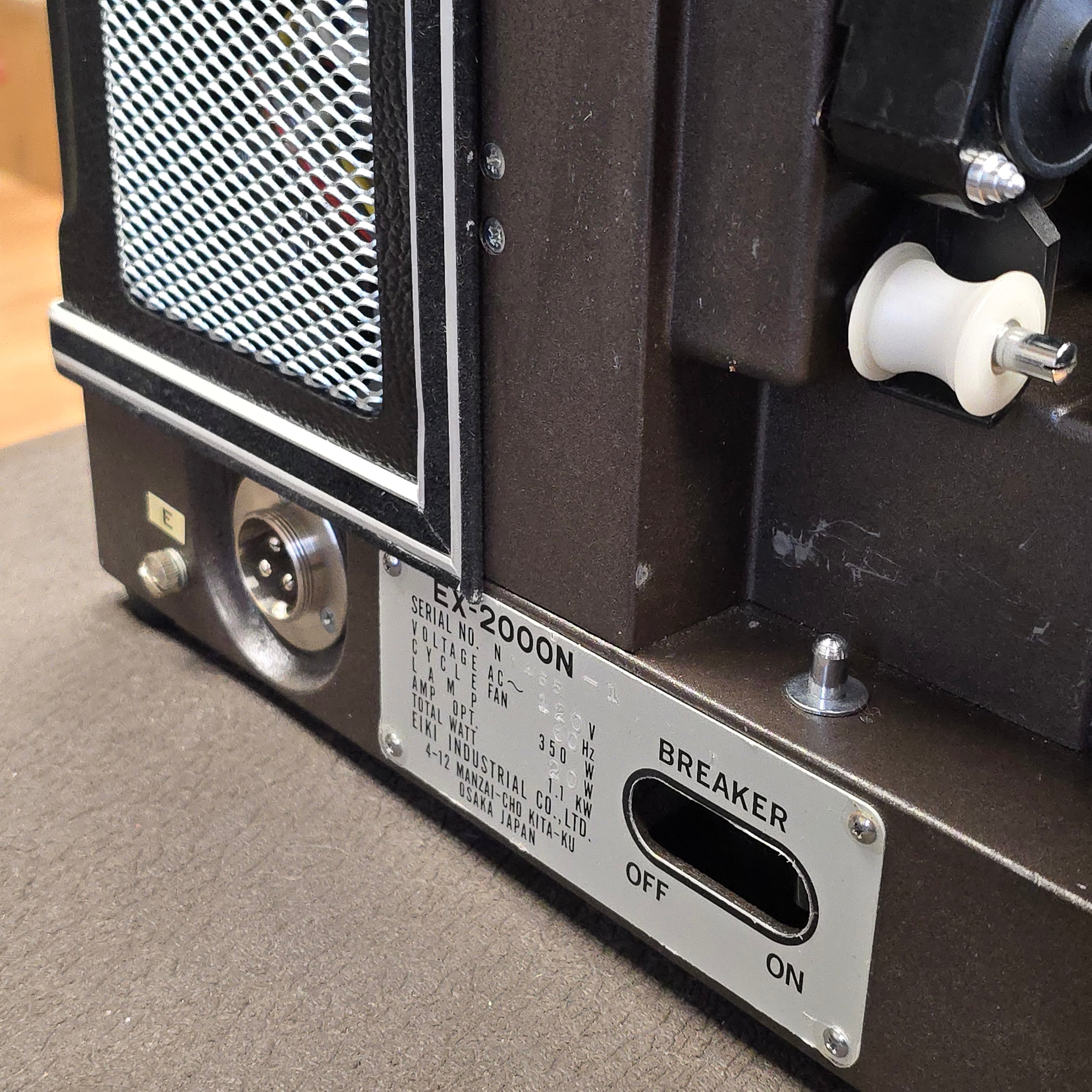 EIKI エイキ PROJECTOR 本体 リール付き EIKI エイキ PROJECTOR 本体 リール付き EIKI エイキ PROJECTOR