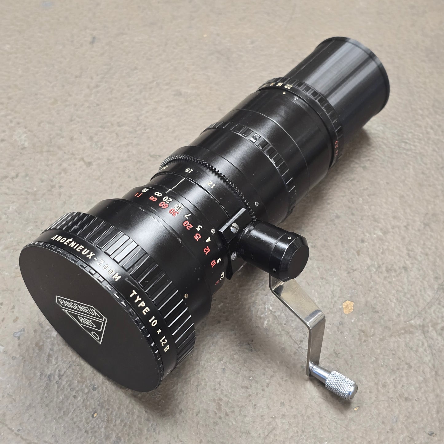 Angenieux 12-120mm f2.2 /t2.5  Type 10 x 12B Arri Standard Mount S# 1098380