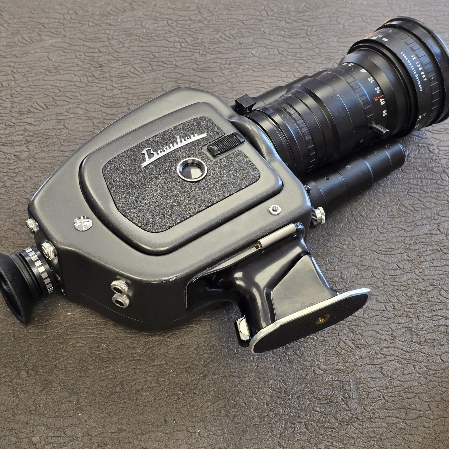 Beaulieu 4008 ZM2 Super 8mm Camera S# 911237 with Beaulieu-Optivaron Schneider-Kreuznach 6-66mm T1.8 Powered Zoom Lens S# 12125667