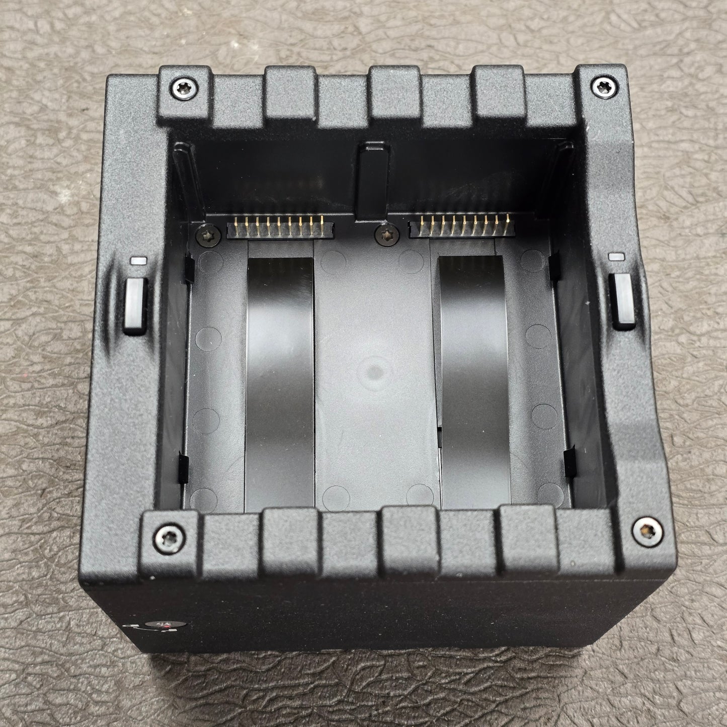 Red Digital Cinema Battery Module ( QUAD ) S# 7201028C5A46