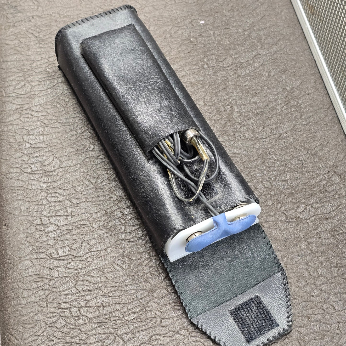 Braun Nizo Hammered Aluminum Case with Accessories for Nizo 6080/ 4080 / 6056 Model Cameras